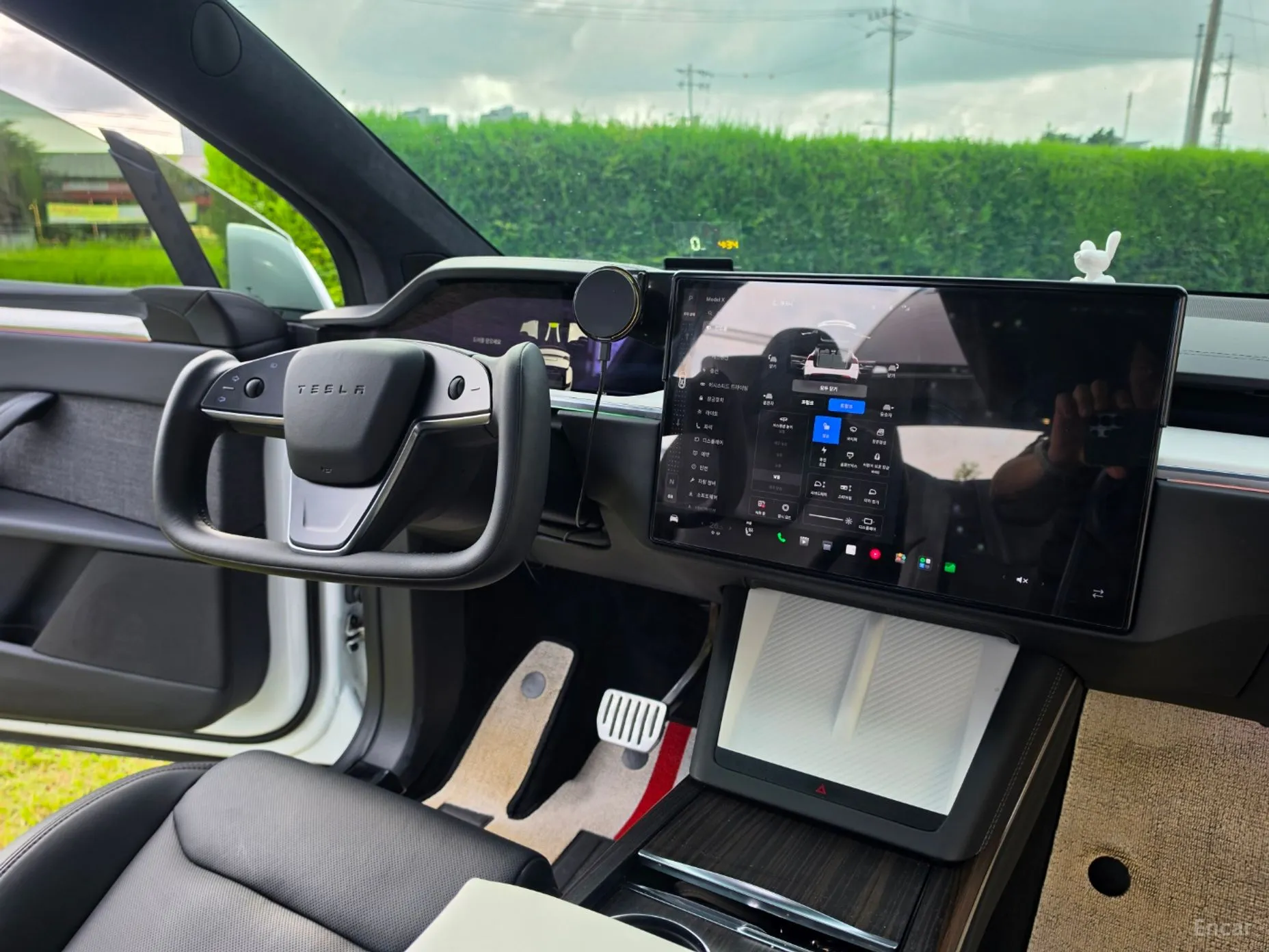 Tesla Model X превью 6