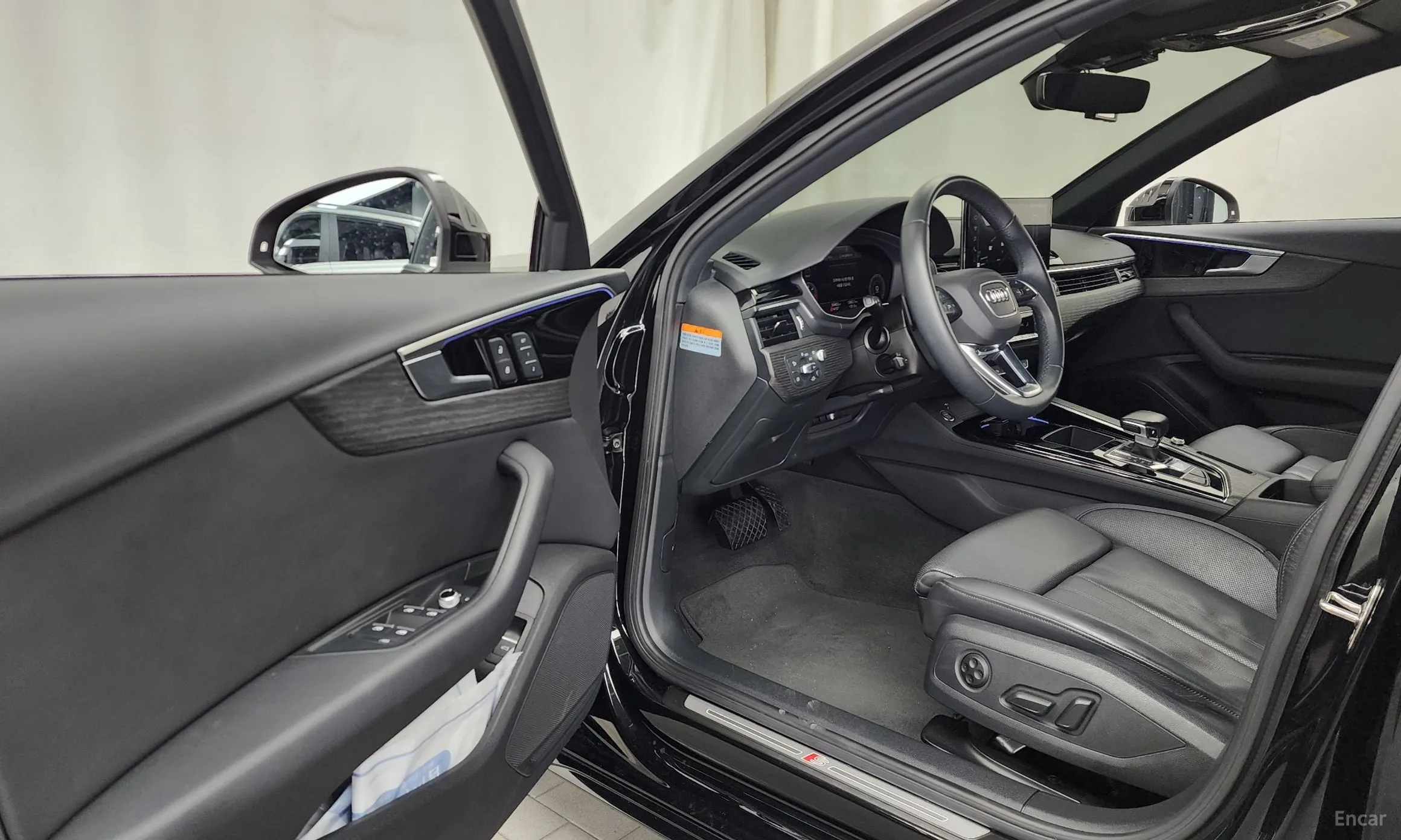 Audi A4 (B9) превью 10