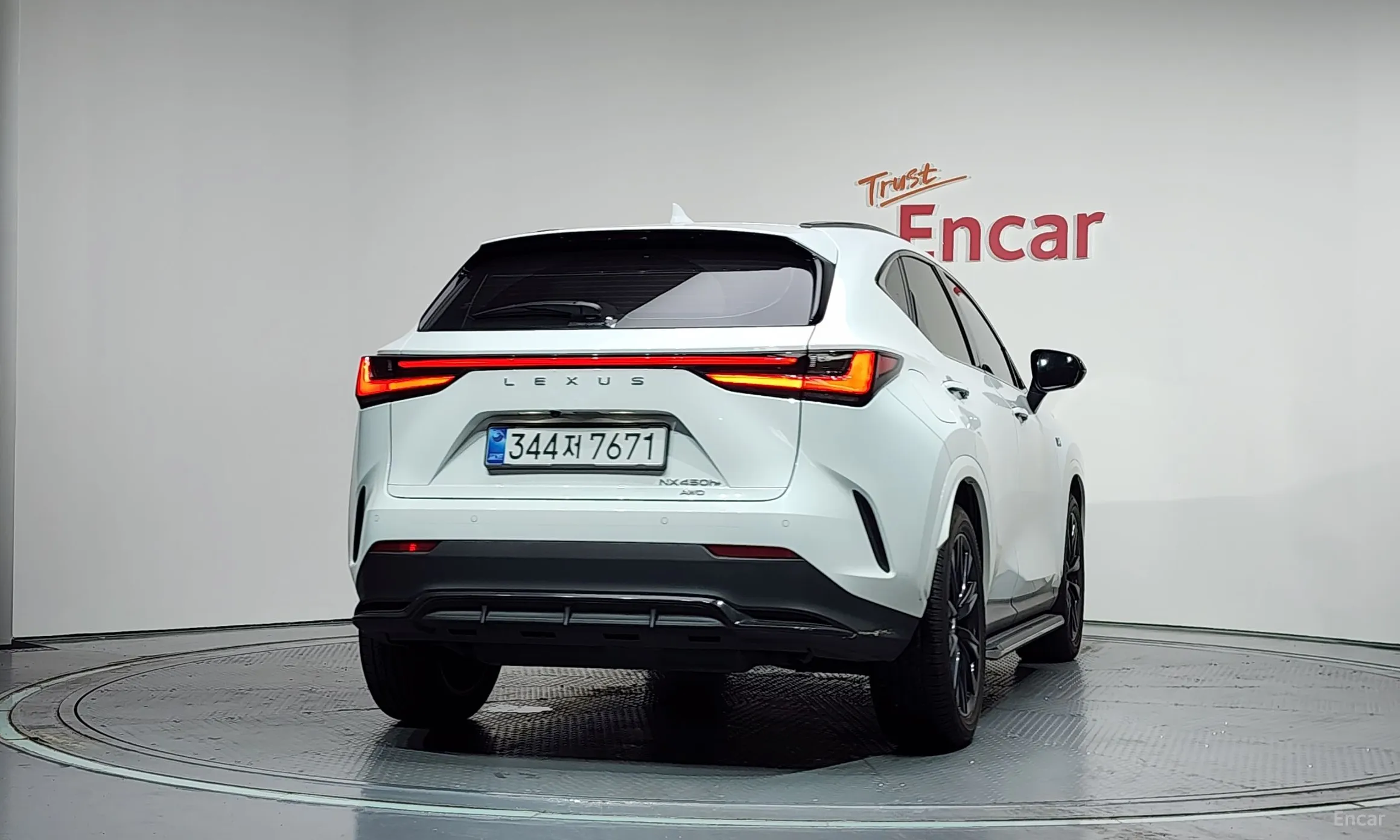 Lexus NX450h + 2nd Gen превью 4