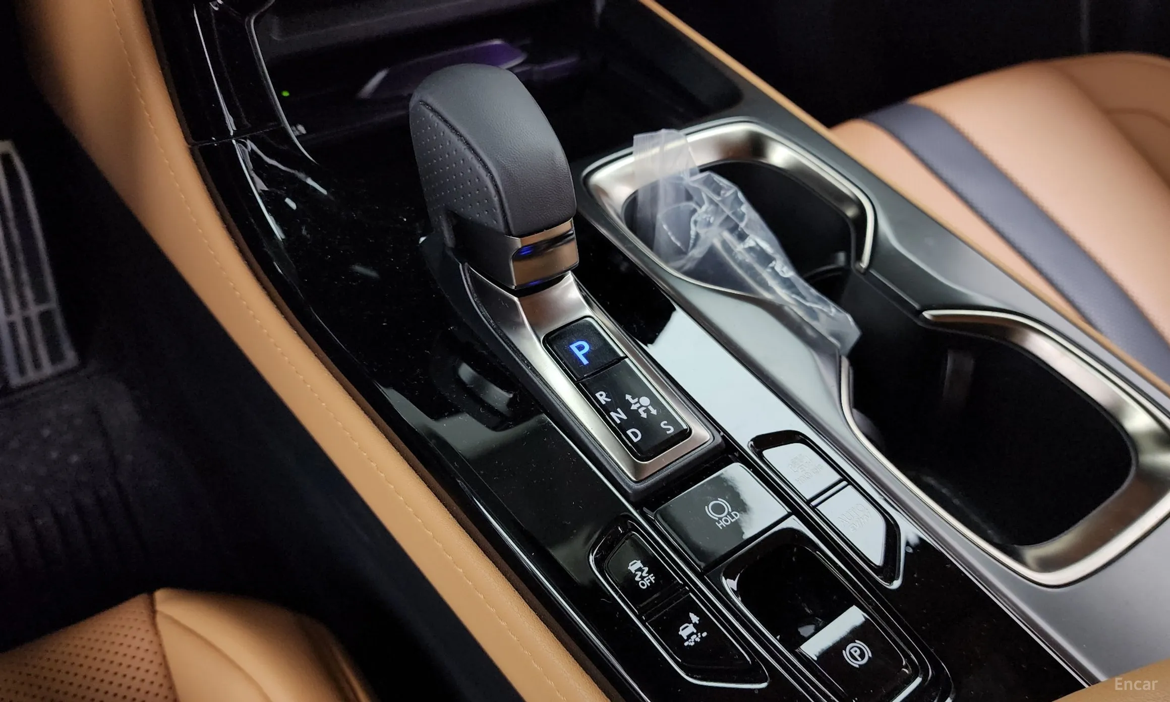Lexus NX450h + 2nd Gen превью 9