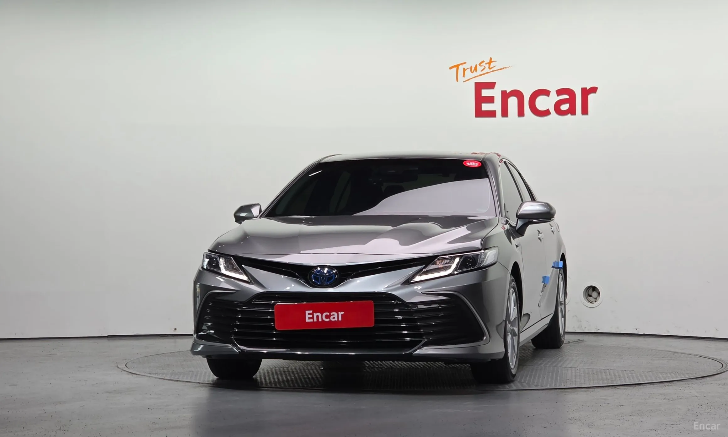 Toyota Camry (XV70) превью 3