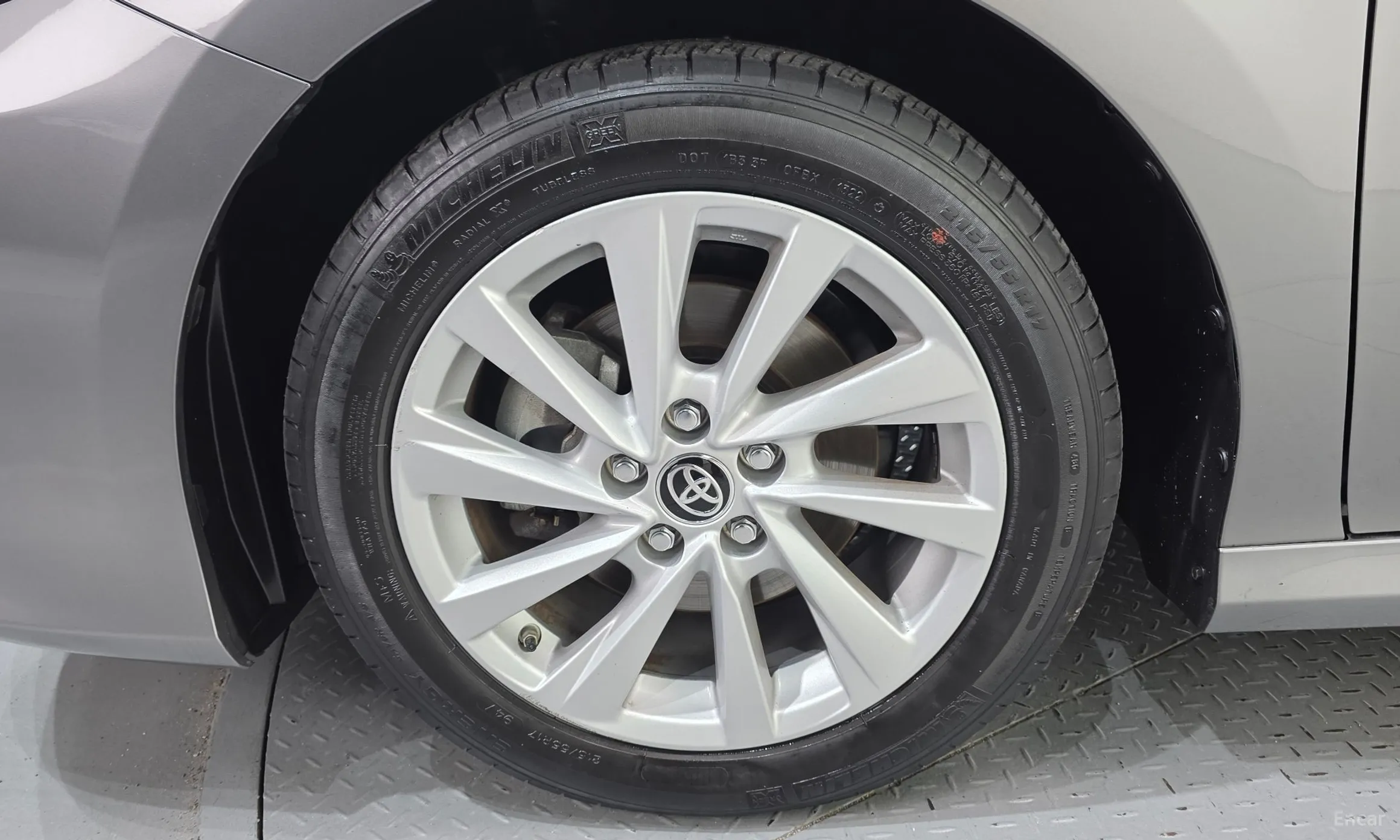 Toyota Camry (XV70) превью 5