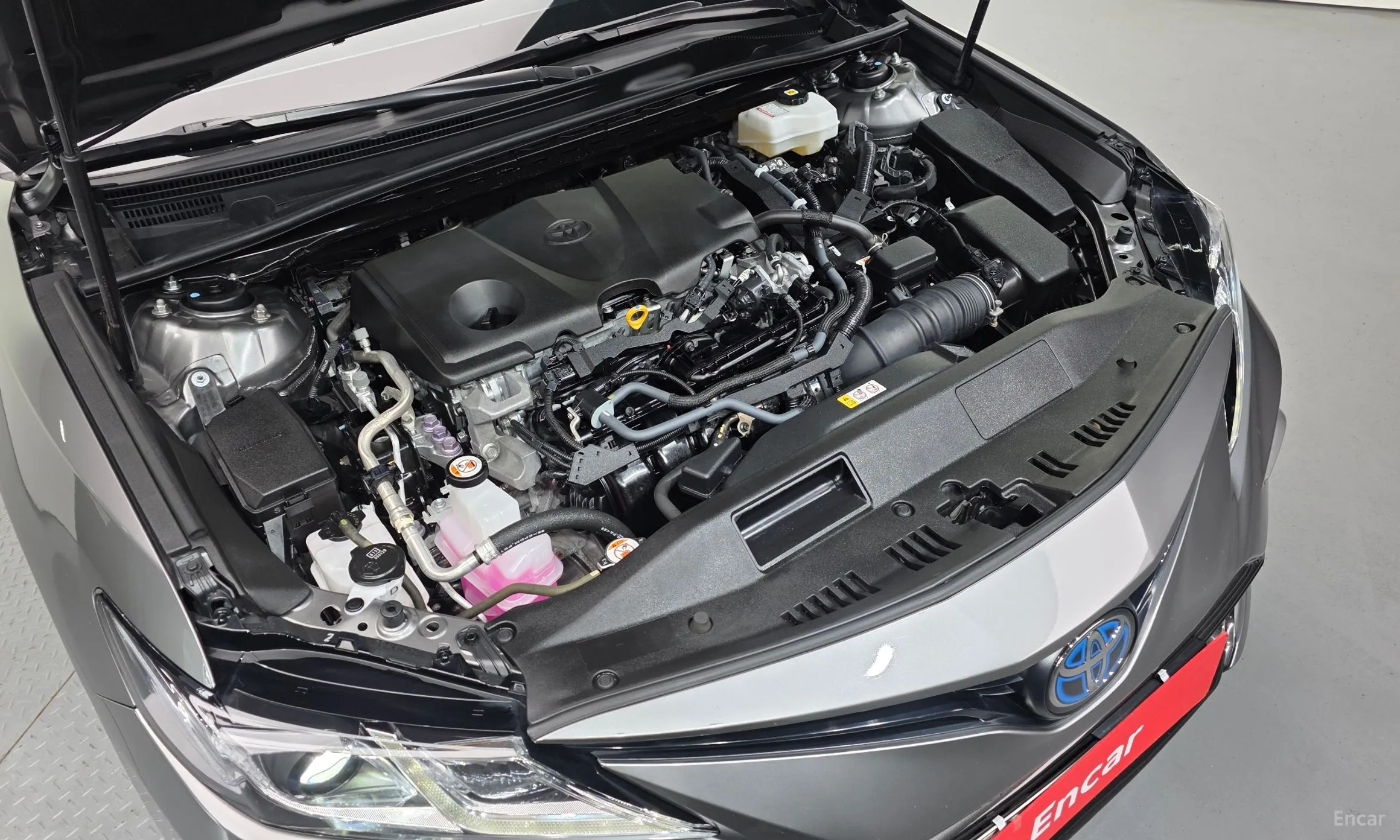 Toyota Camry (XV70) превью 6