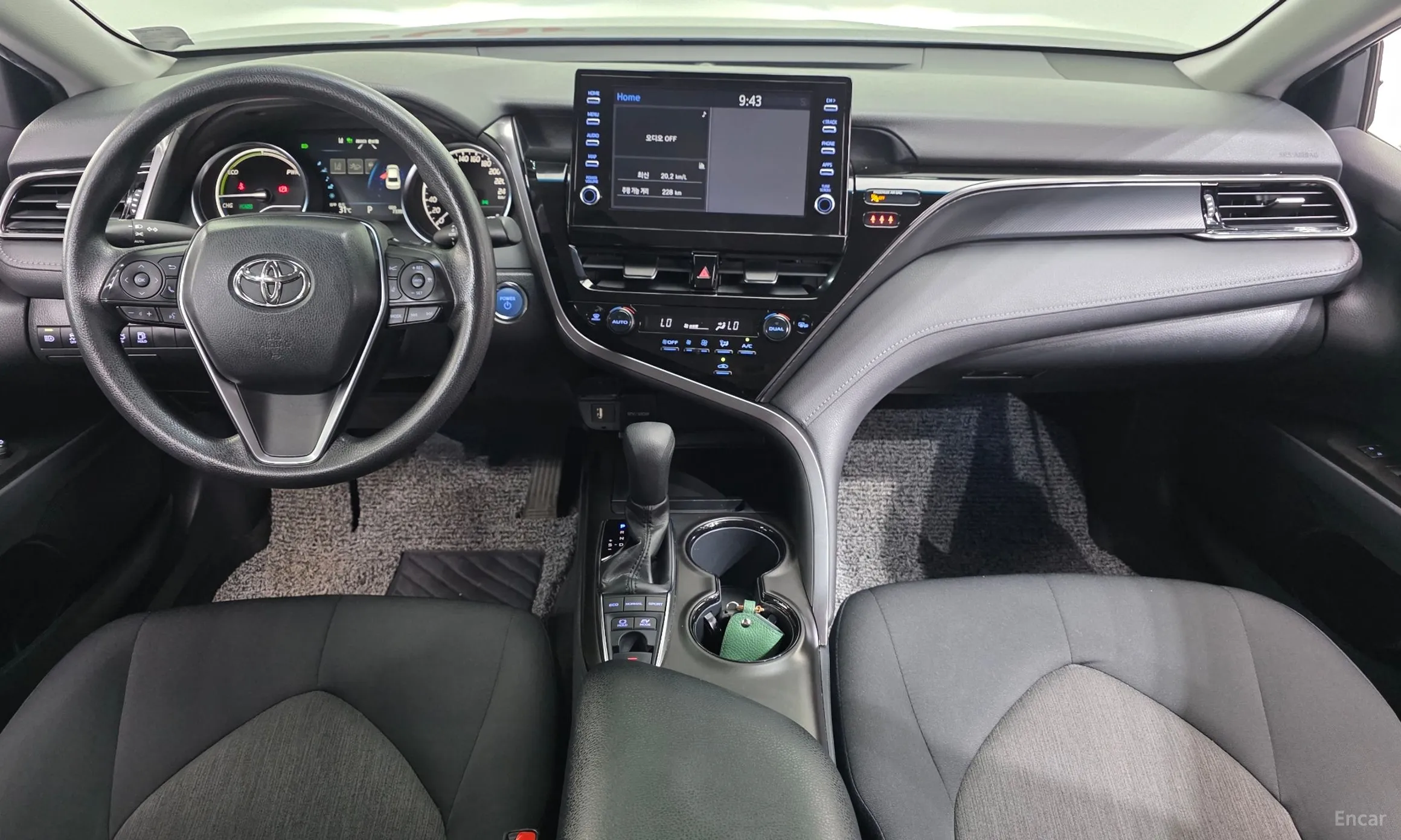 Toyota Camry (XV70) превью 7