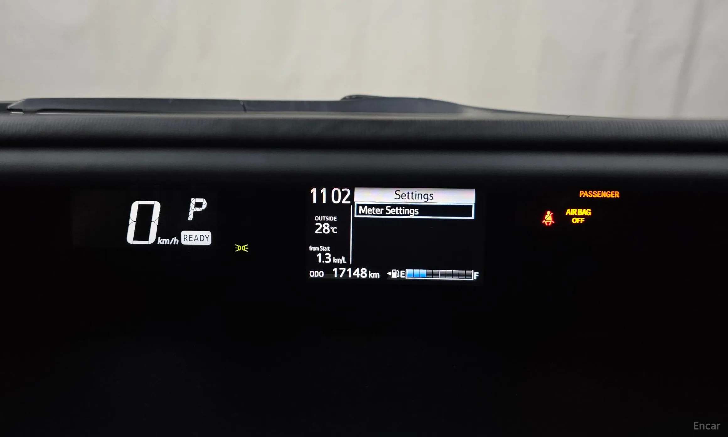 Toyota Prius C превью 8