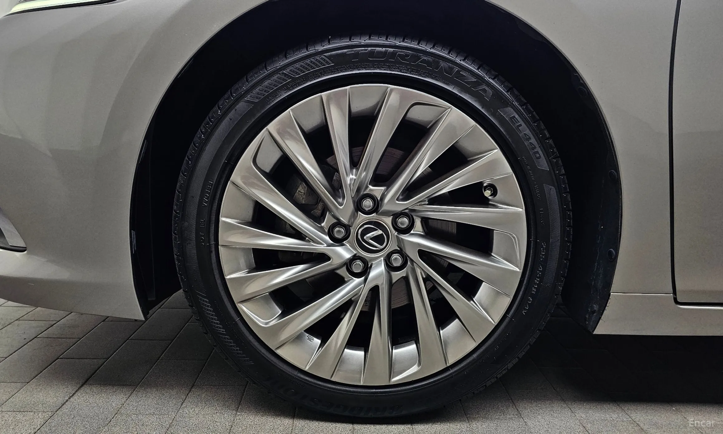 Lexus ES300h 7th Generation превью 5