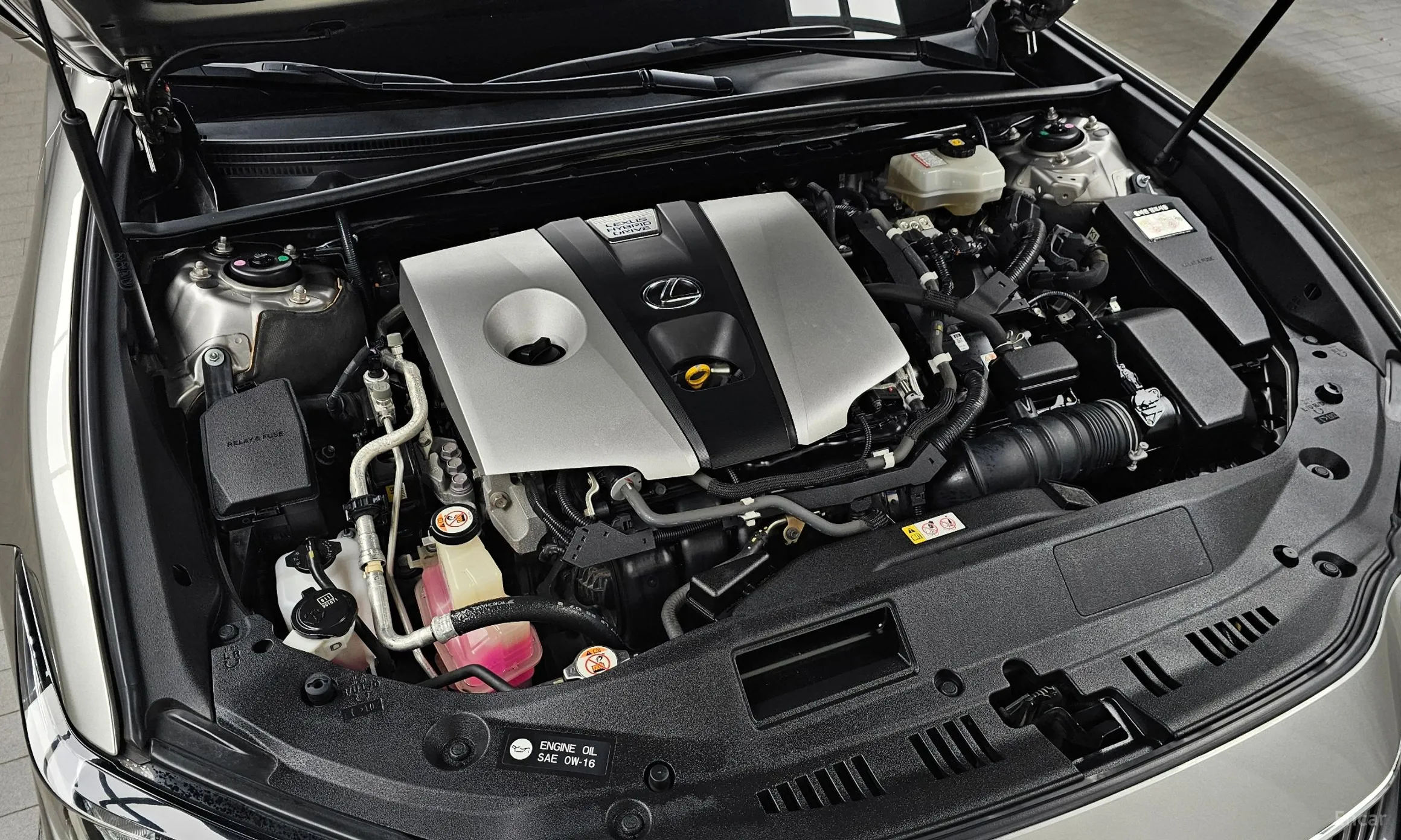 Lexus ES300h 7th Generation превью 6