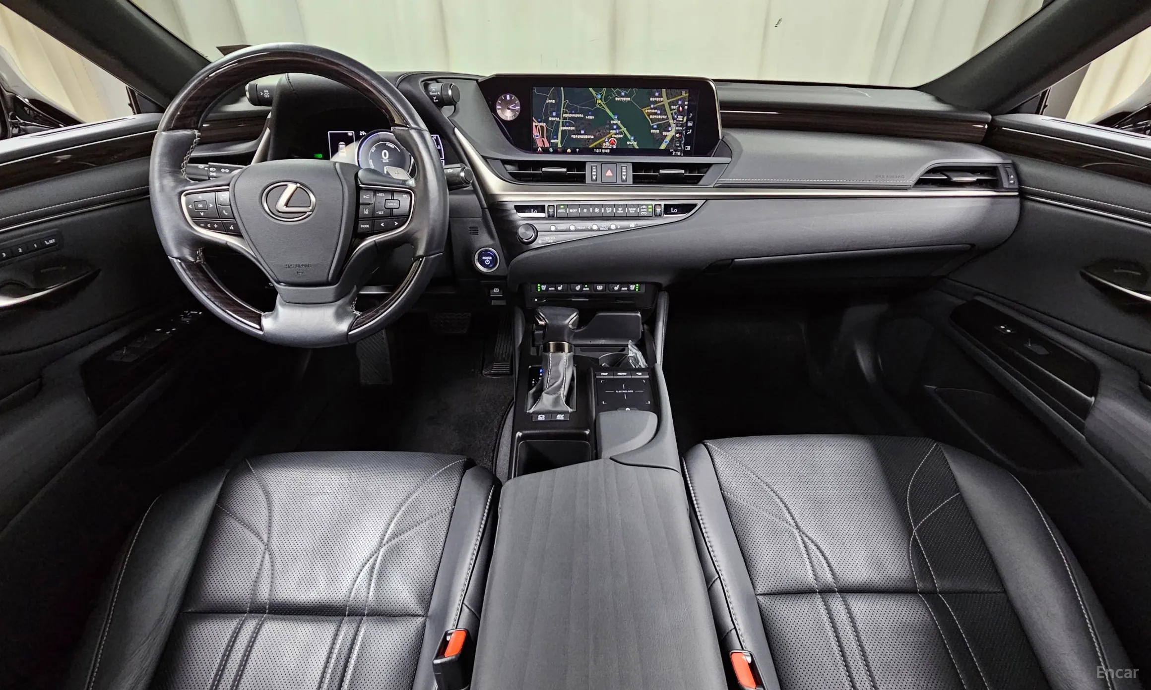 Lexus ES300h 7th Generation превью 7