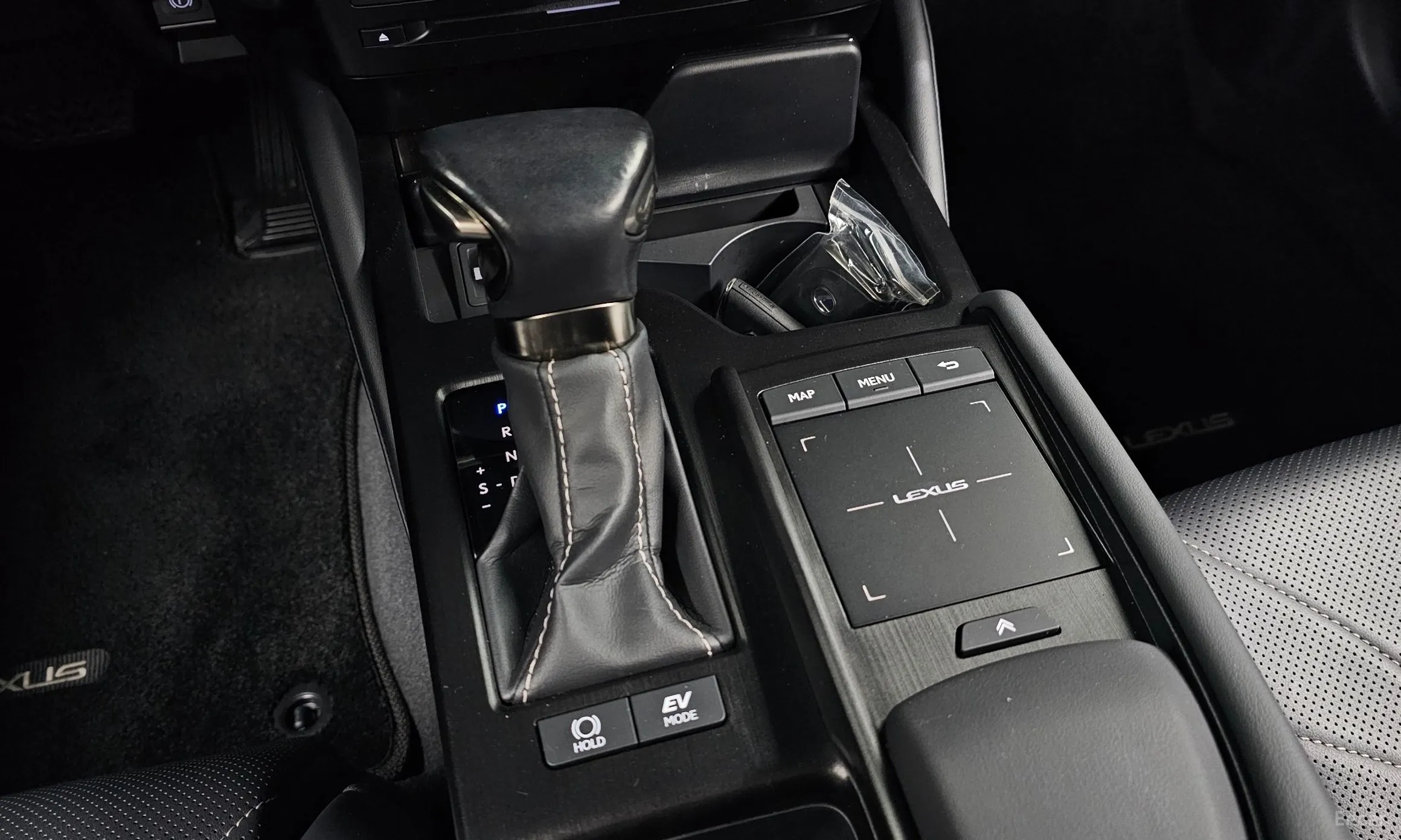 Lexus ES300h 7th Generation превью 9