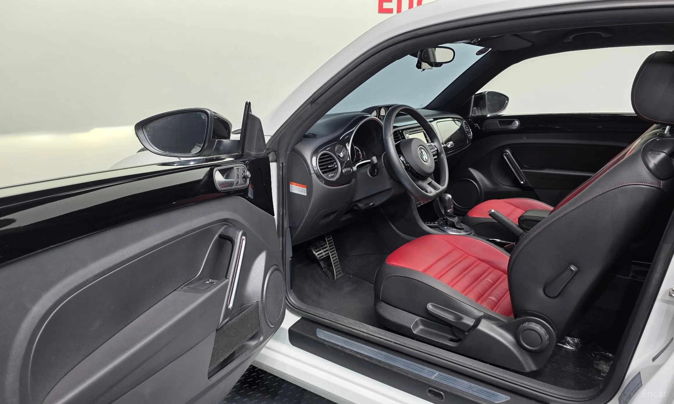Volkswagen The Beetle превью 10