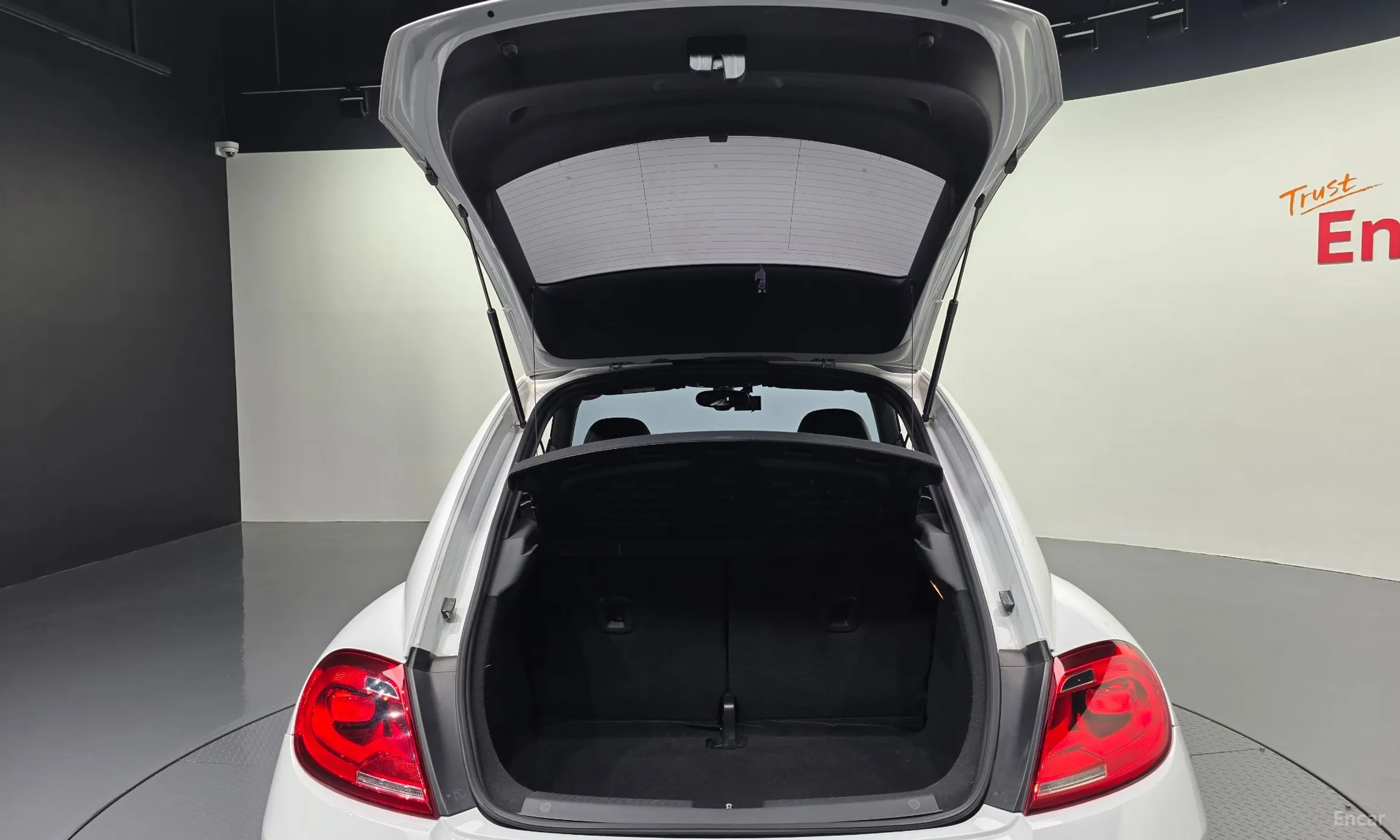 Volkswagen The Beetle превью 20