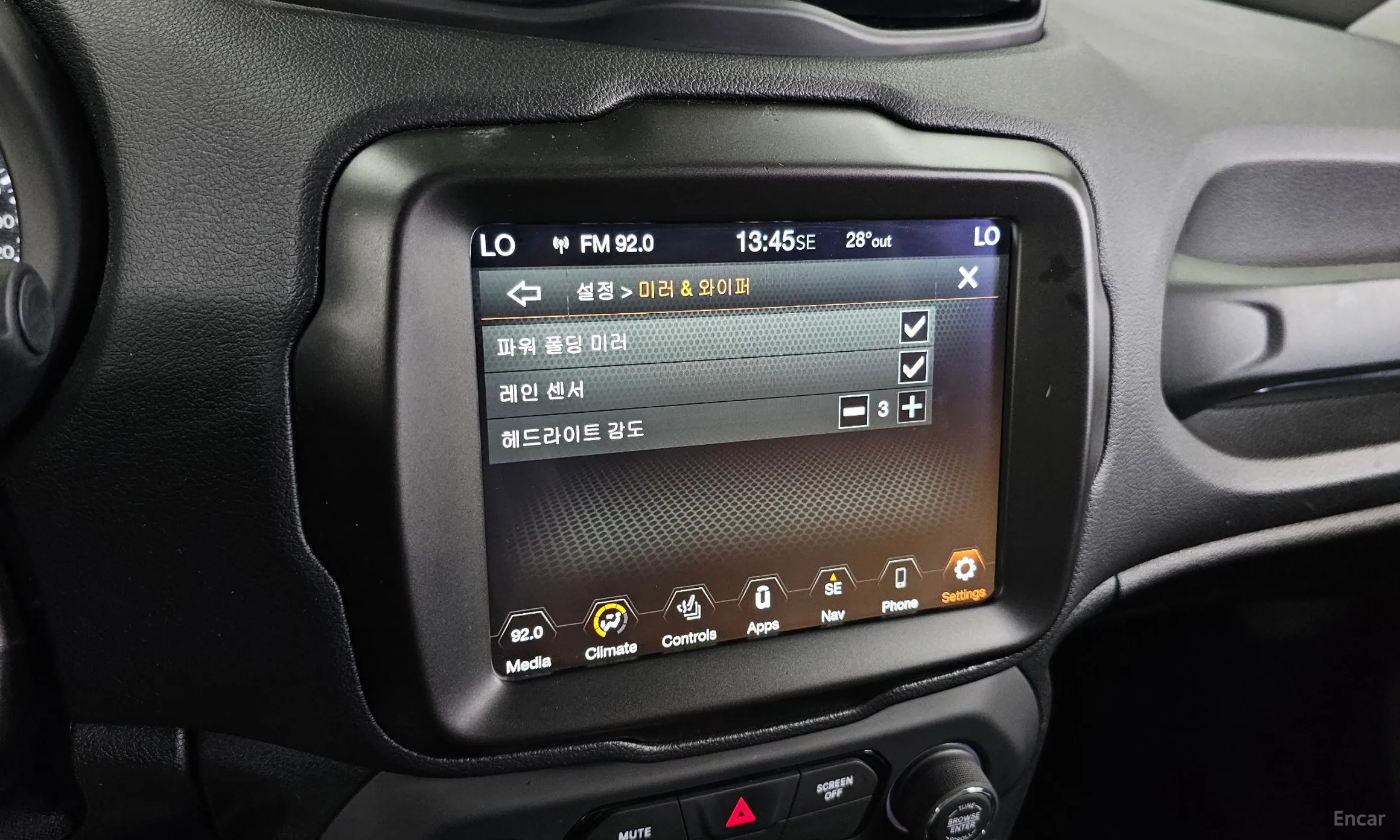 Jeep Renegade превью 17