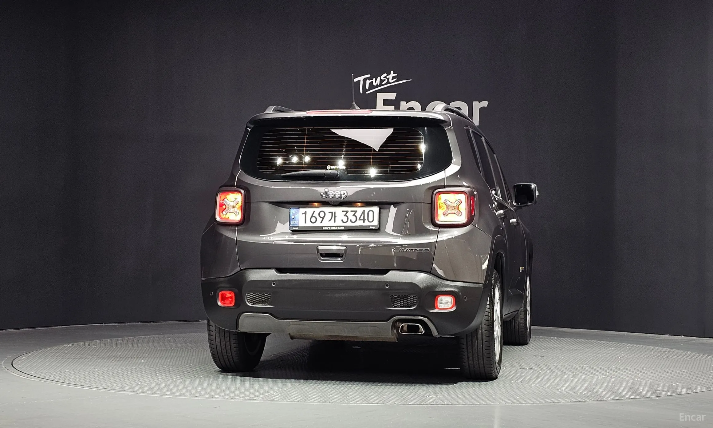 Jeep Renegade превью 4