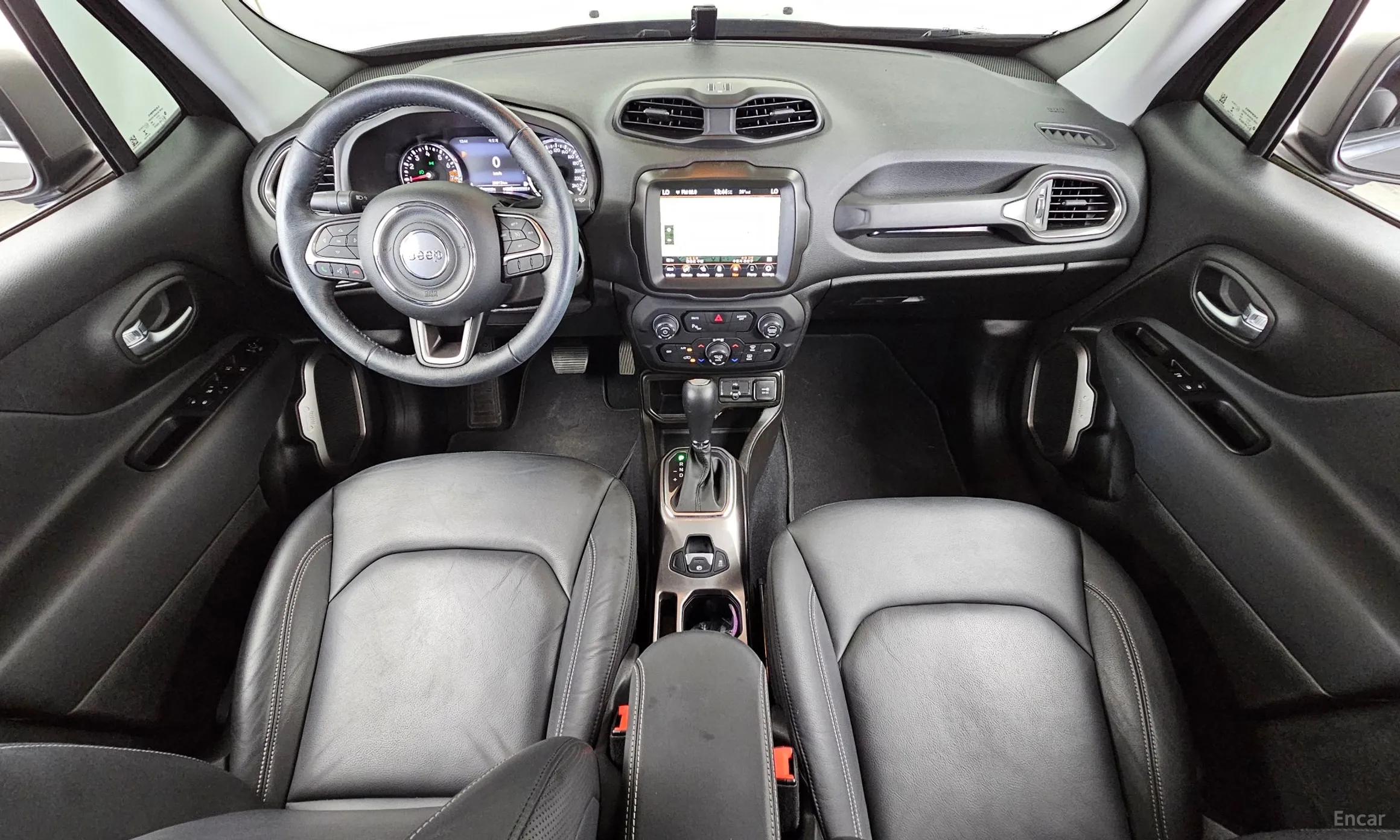 Jeep Renegade превью 7