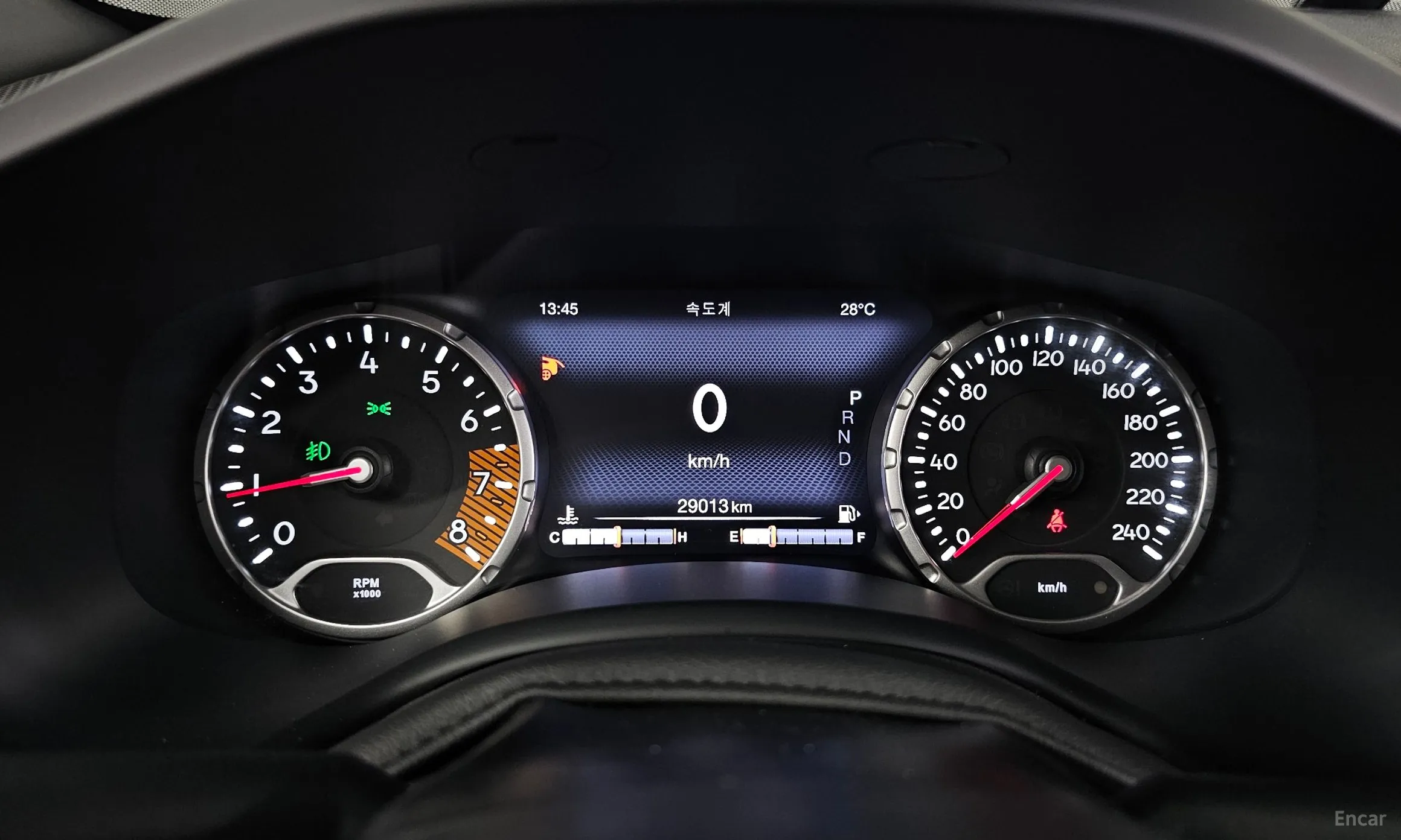 Jeep Renegade превью 8