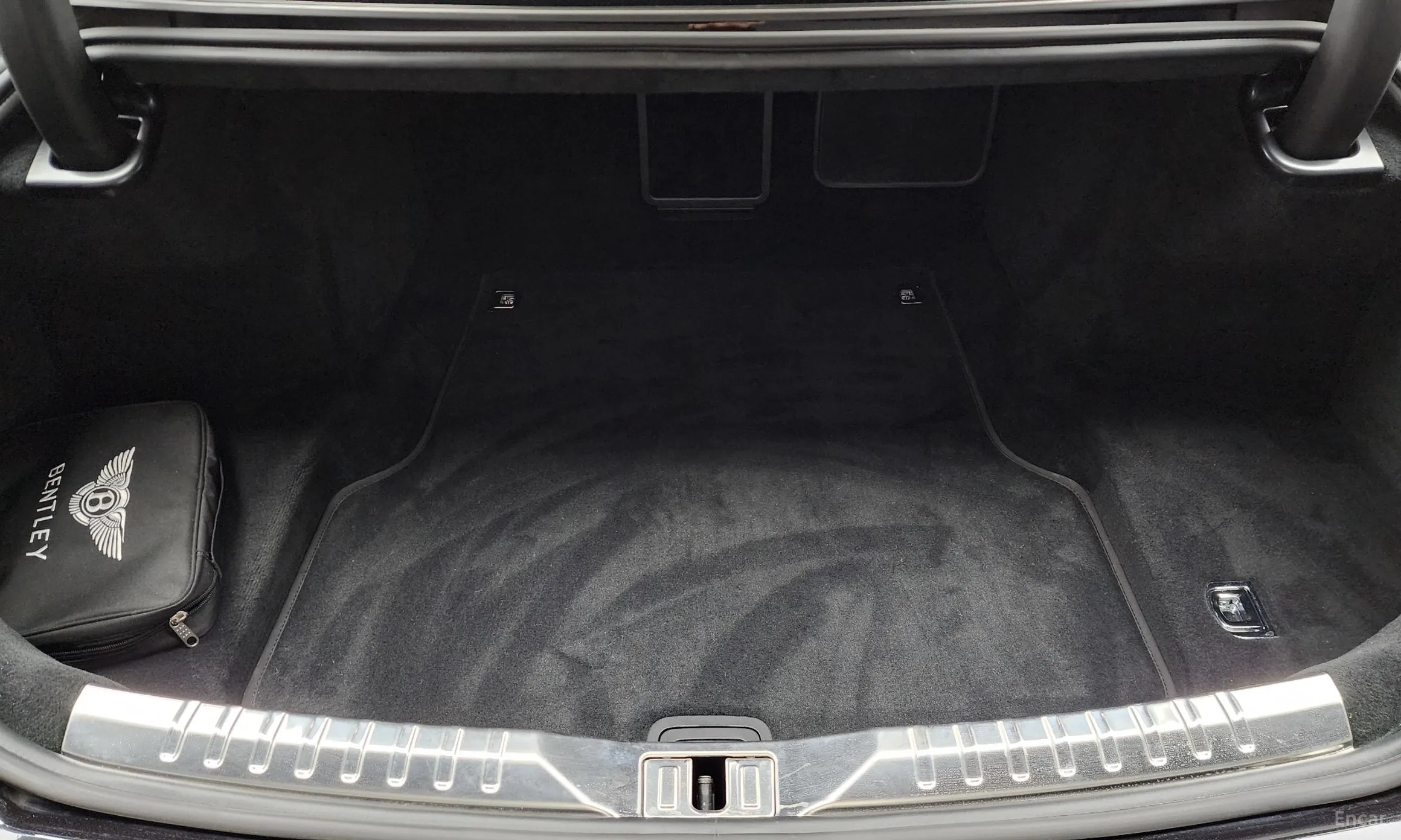 Bentley Flying Spur 3rd Generation превью 20