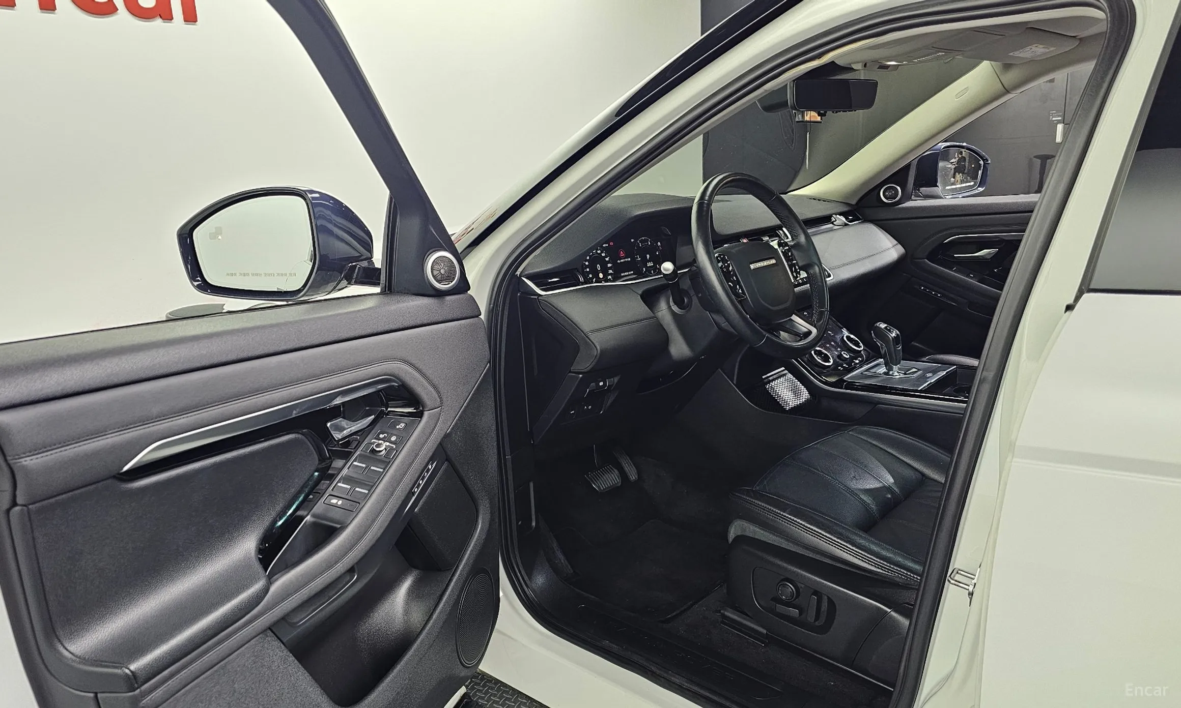 Land Rover Range Rover Evoque 2nd Generation превью 10