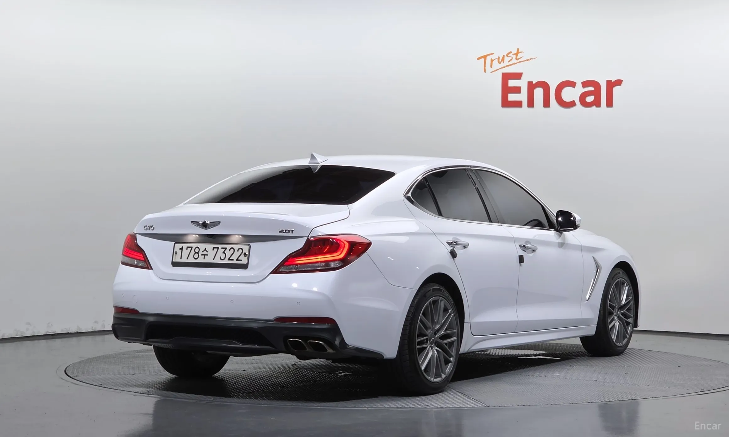 Genesis G70 превью 2