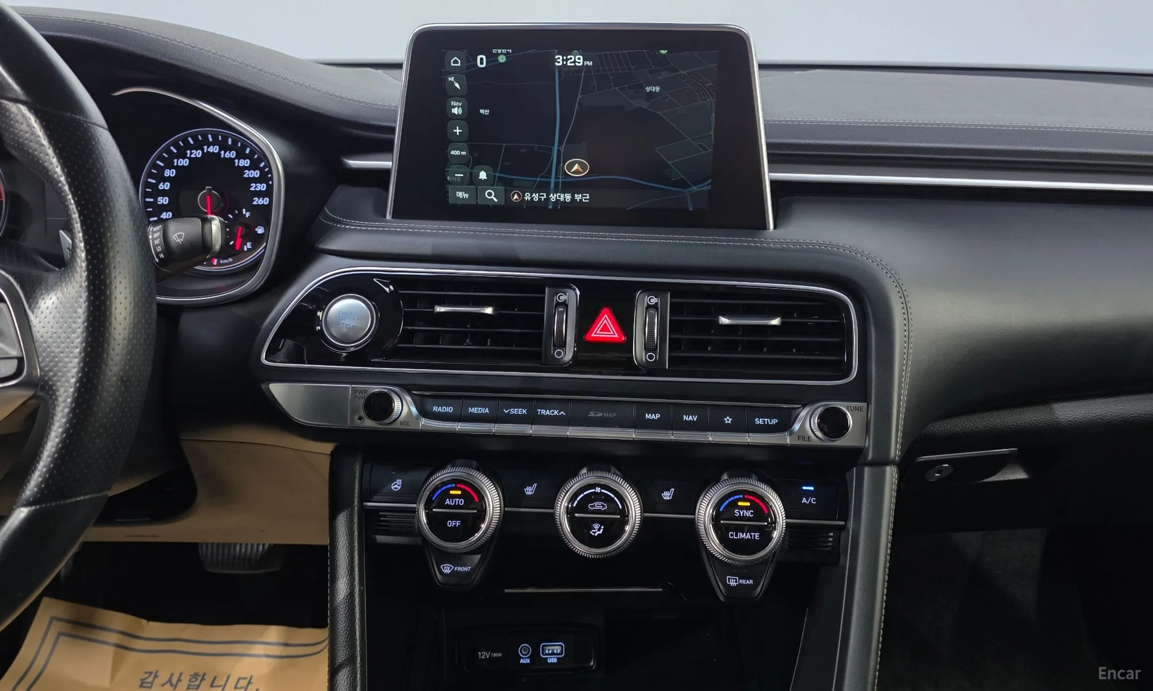 Genesis G70 превью 16