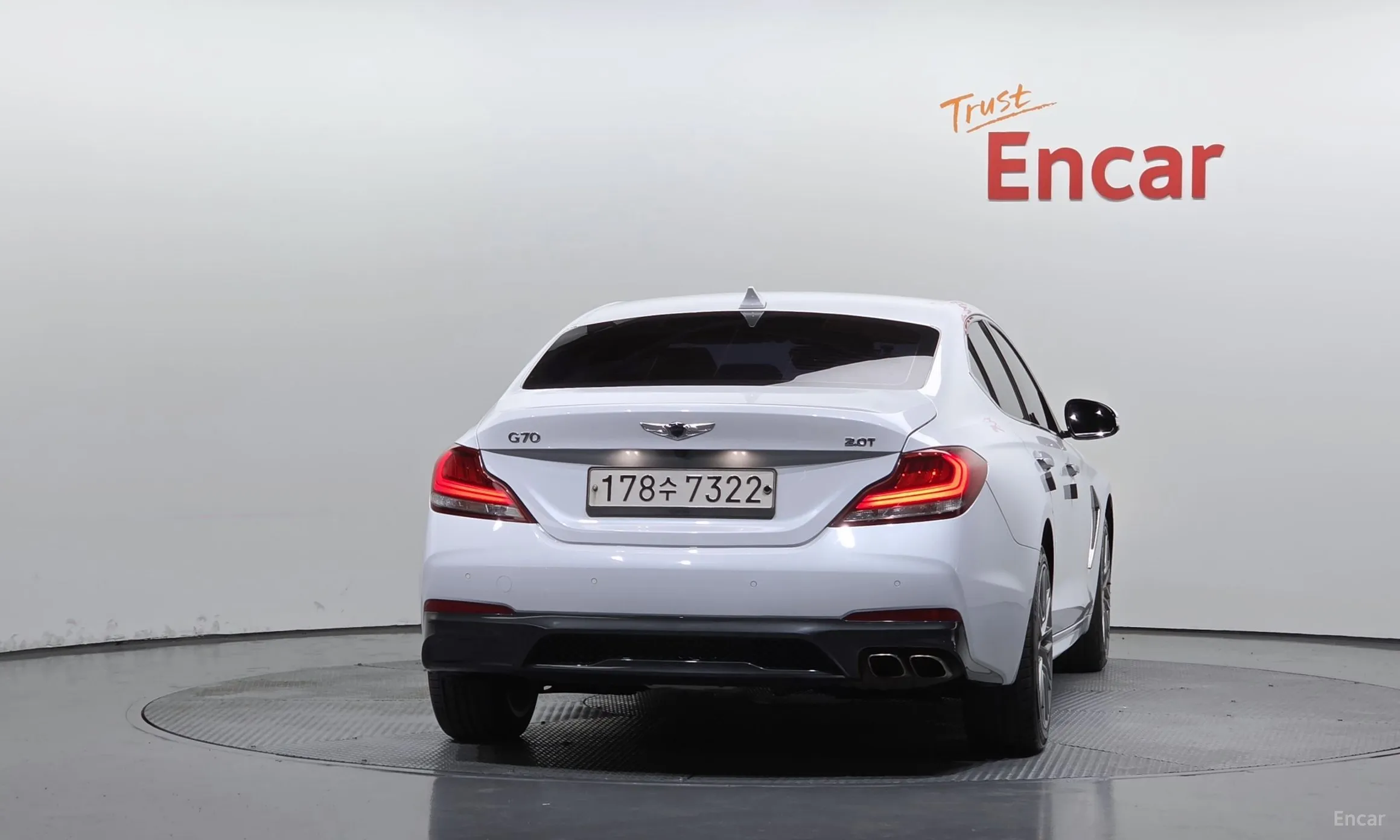Genesis G70 превью 4