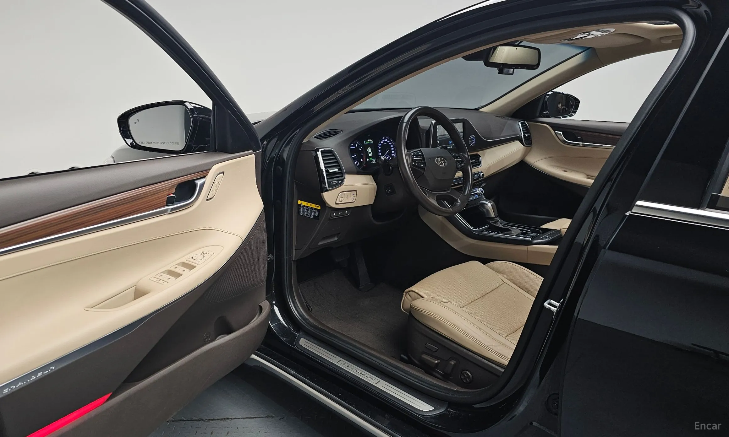 Hyundai Grandeur IG превью 10