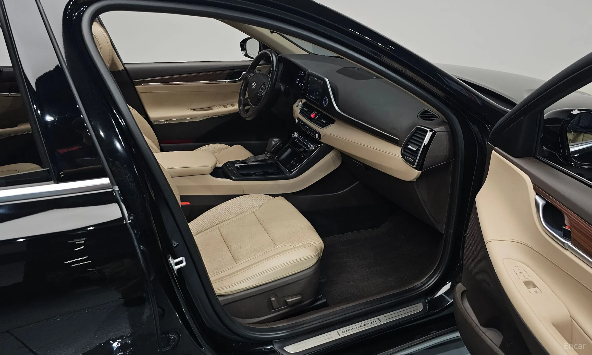 Hyundai Grandeur IG превью 11