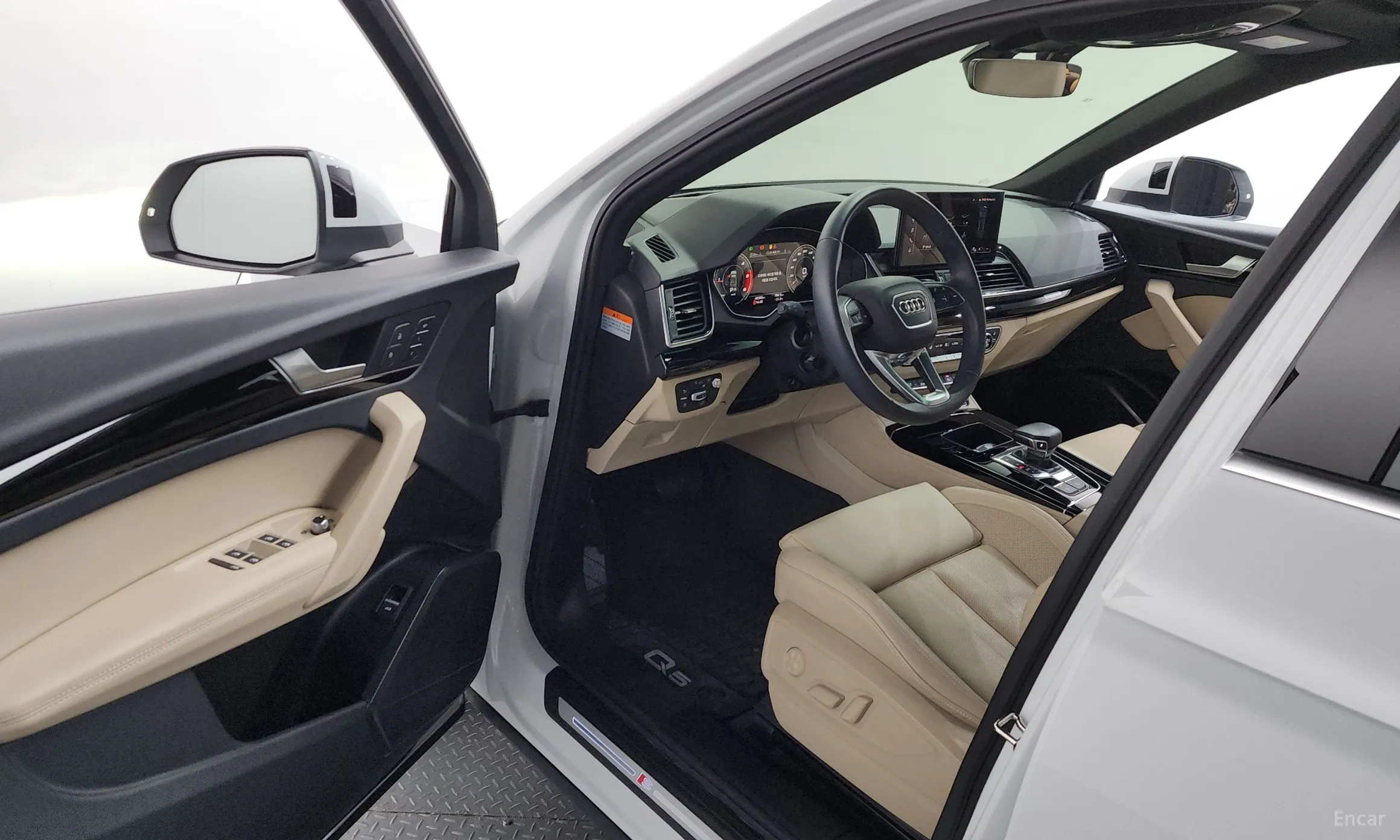 Audi Q5 (FY) превью 10