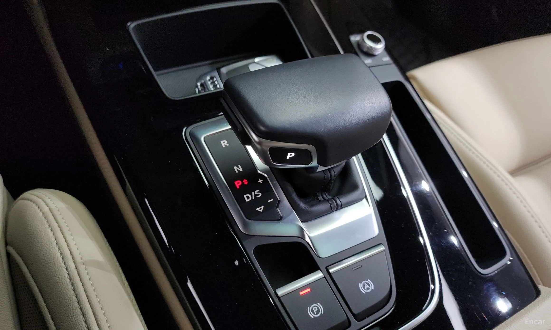 Audi Q5 (FY) превью 9