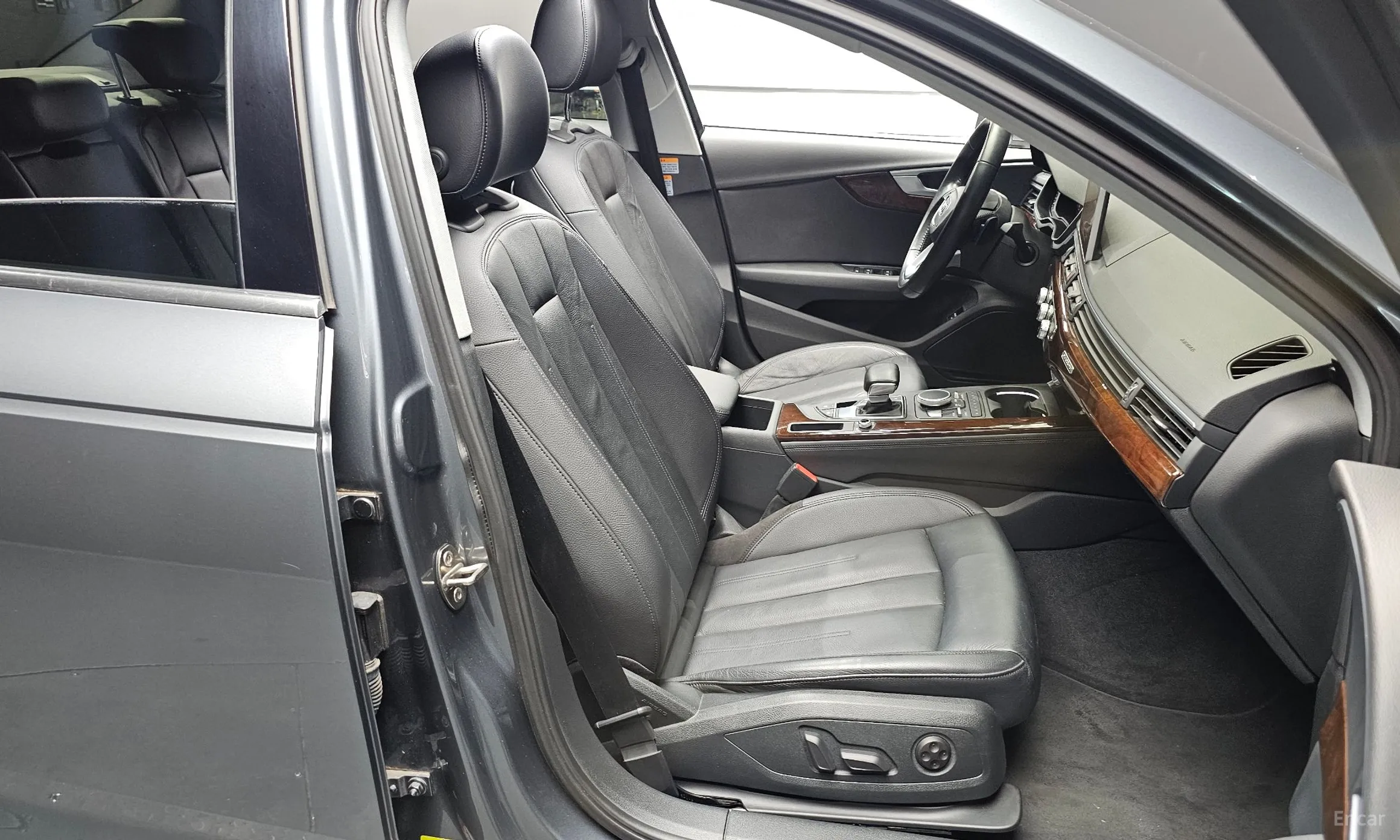 Audi A4 (B9) превью 10