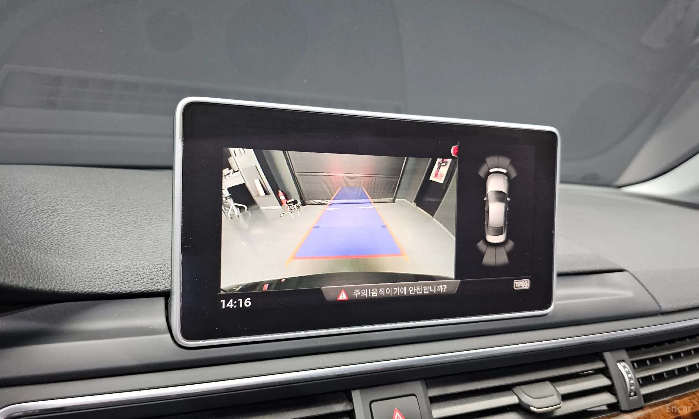Audi A4 (B9) превью 15
