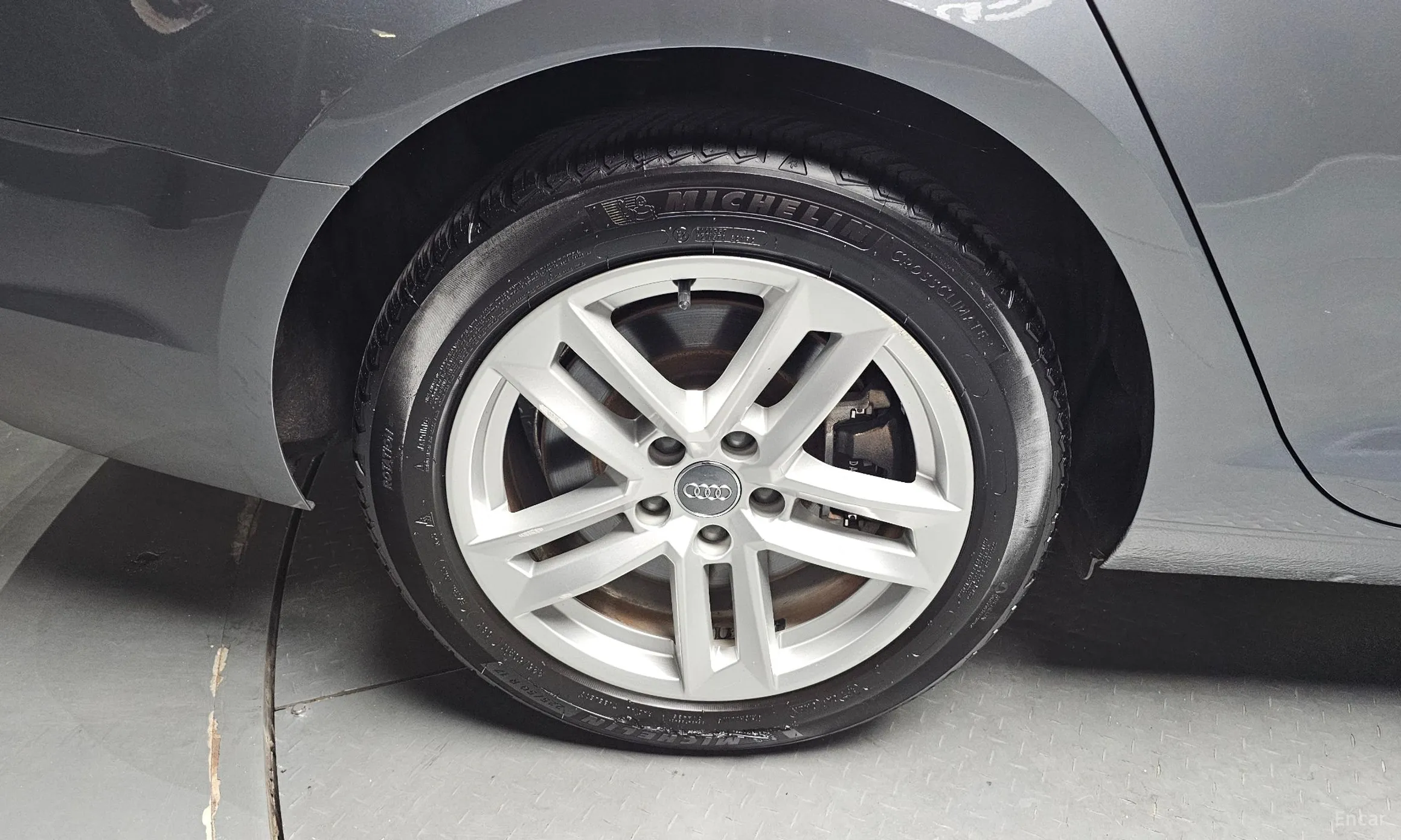 Audi A4 (B9) превью 5