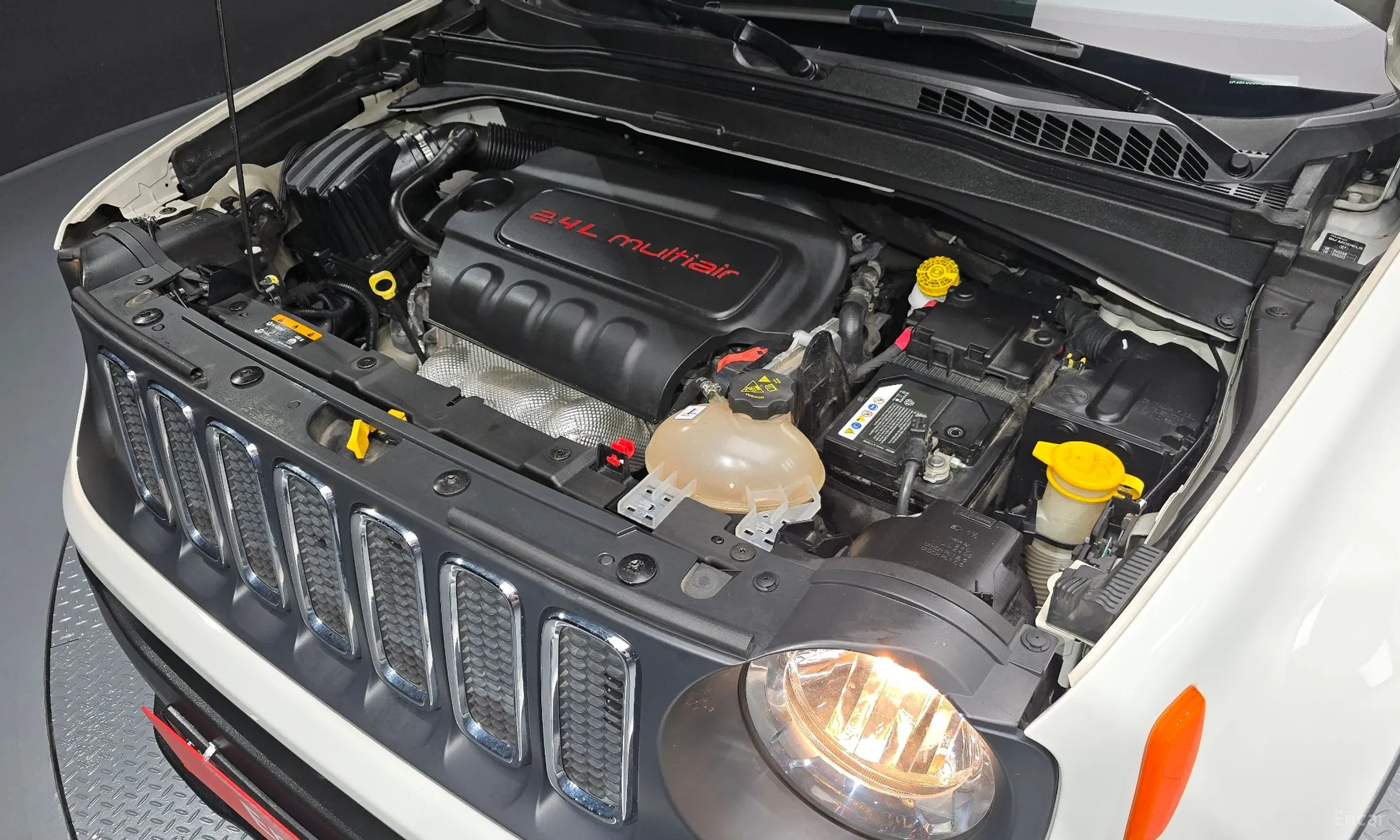 Jeep Renegade превью 6