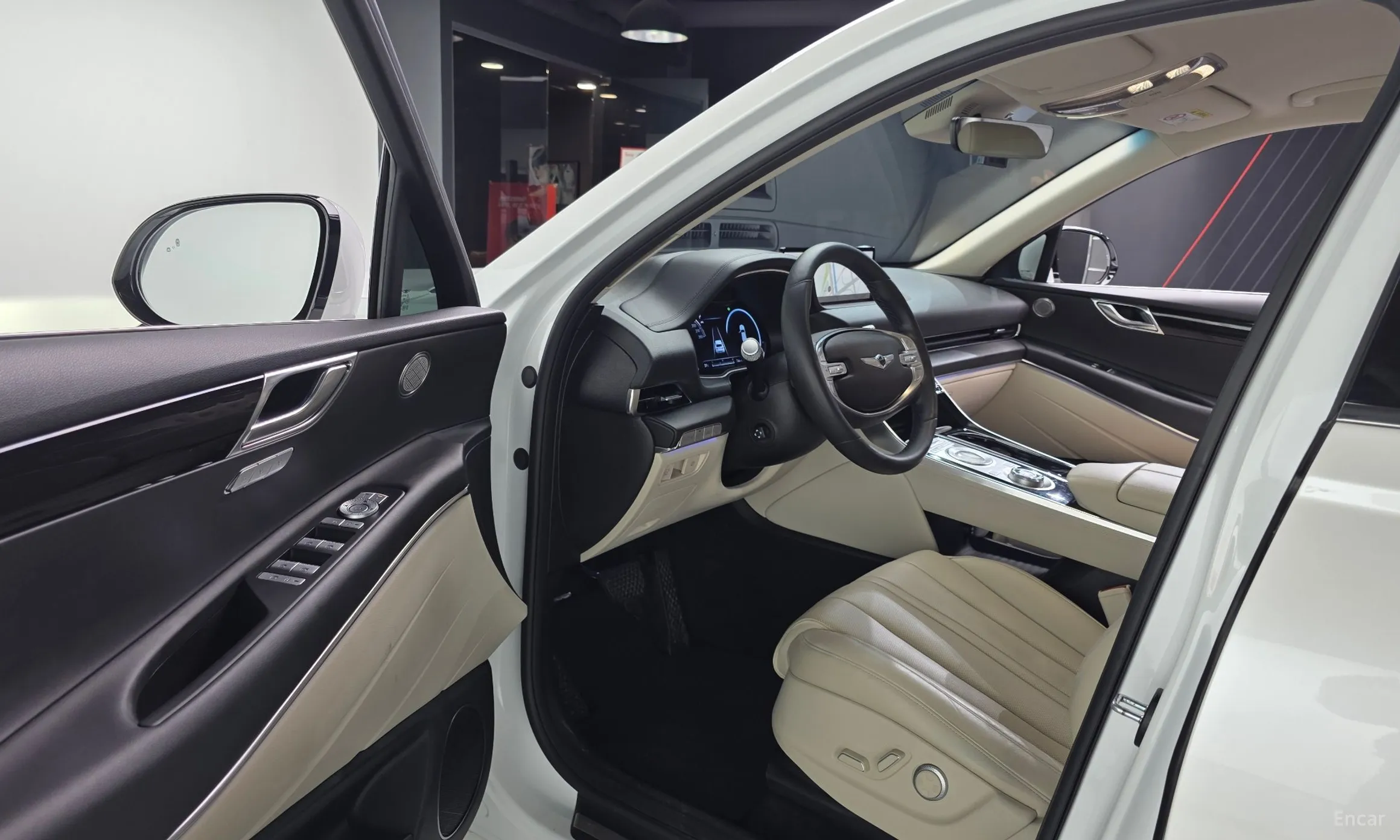 Genesis GV80 превью 10