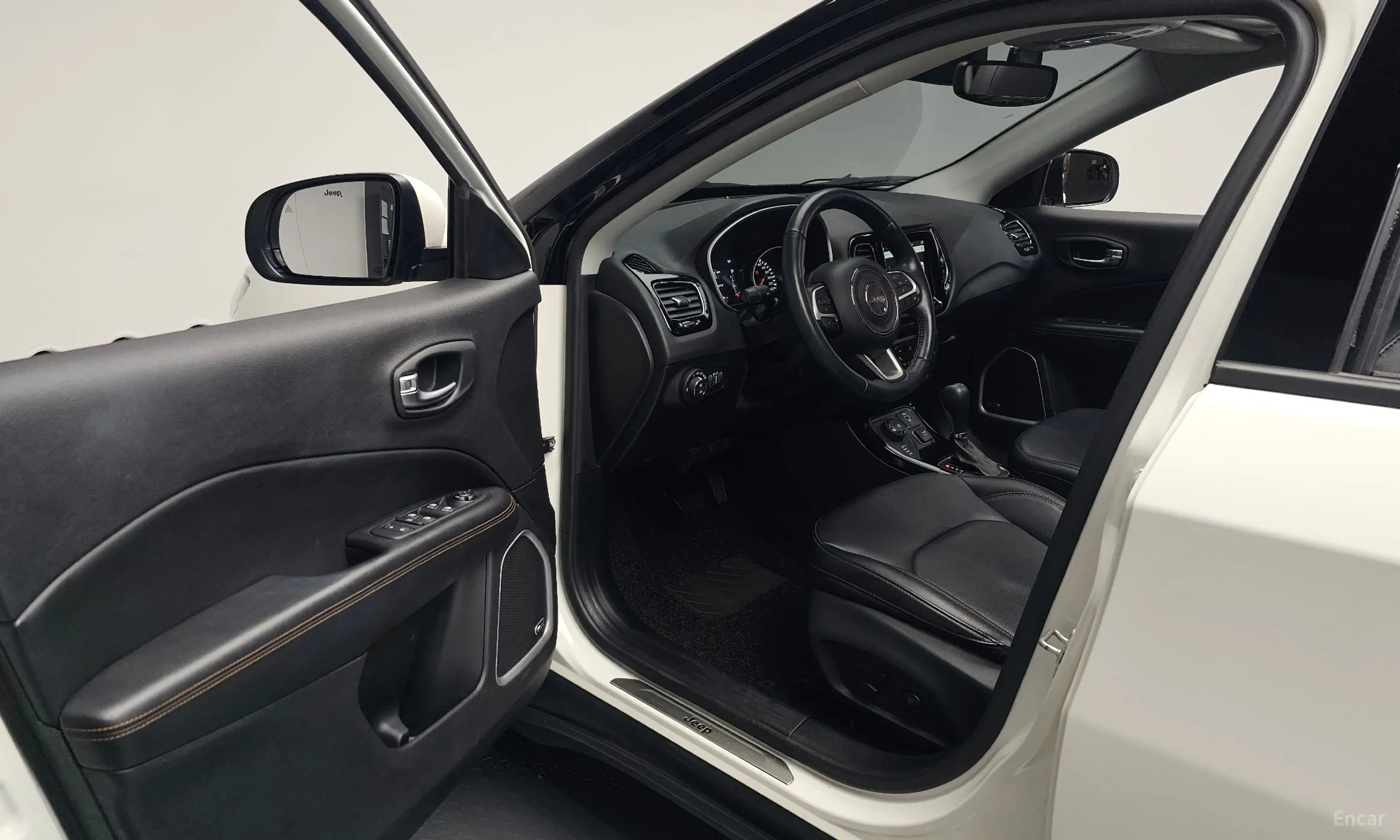 Jeep Compass 2nd Generation превью 10