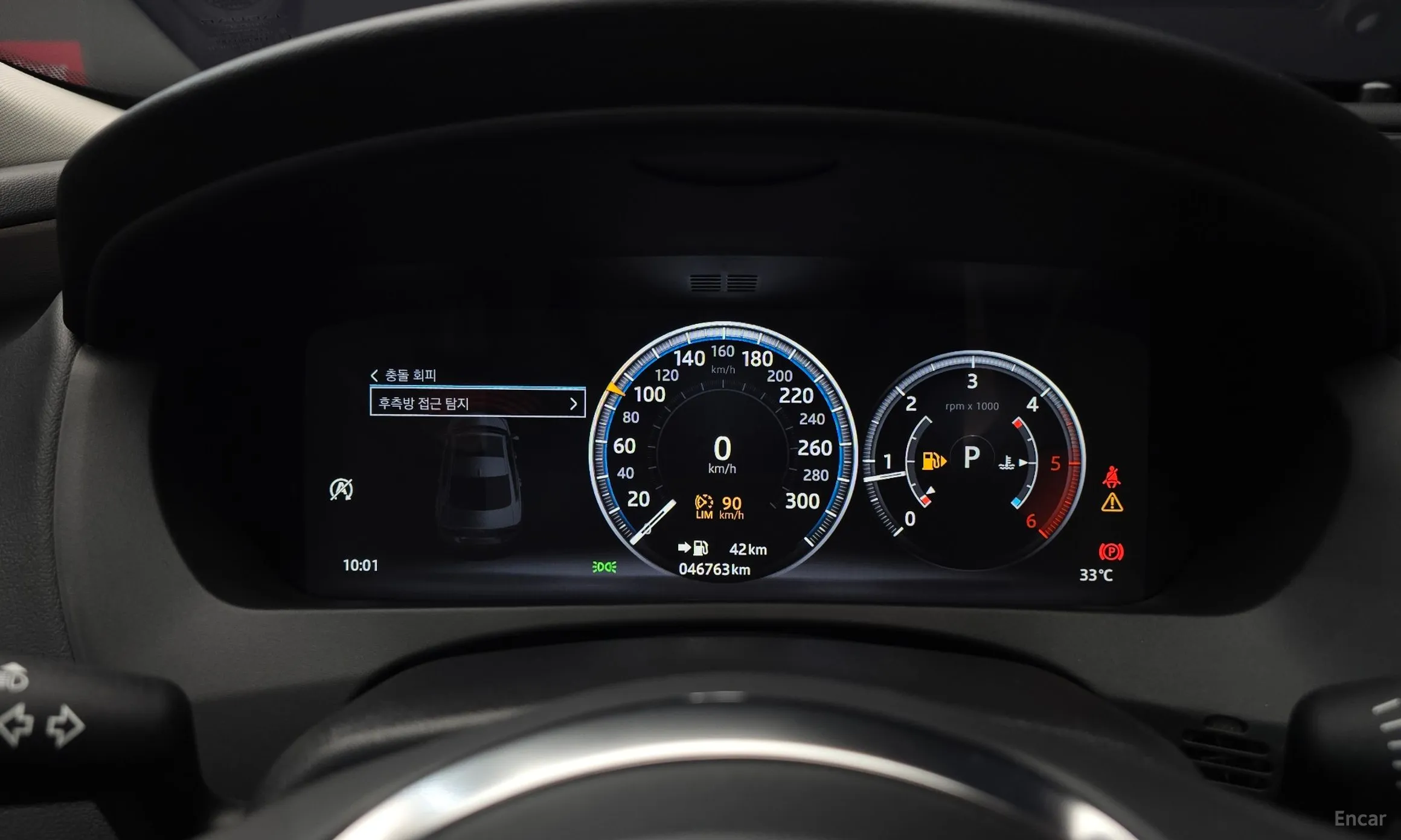 Jaguar XE превью 8