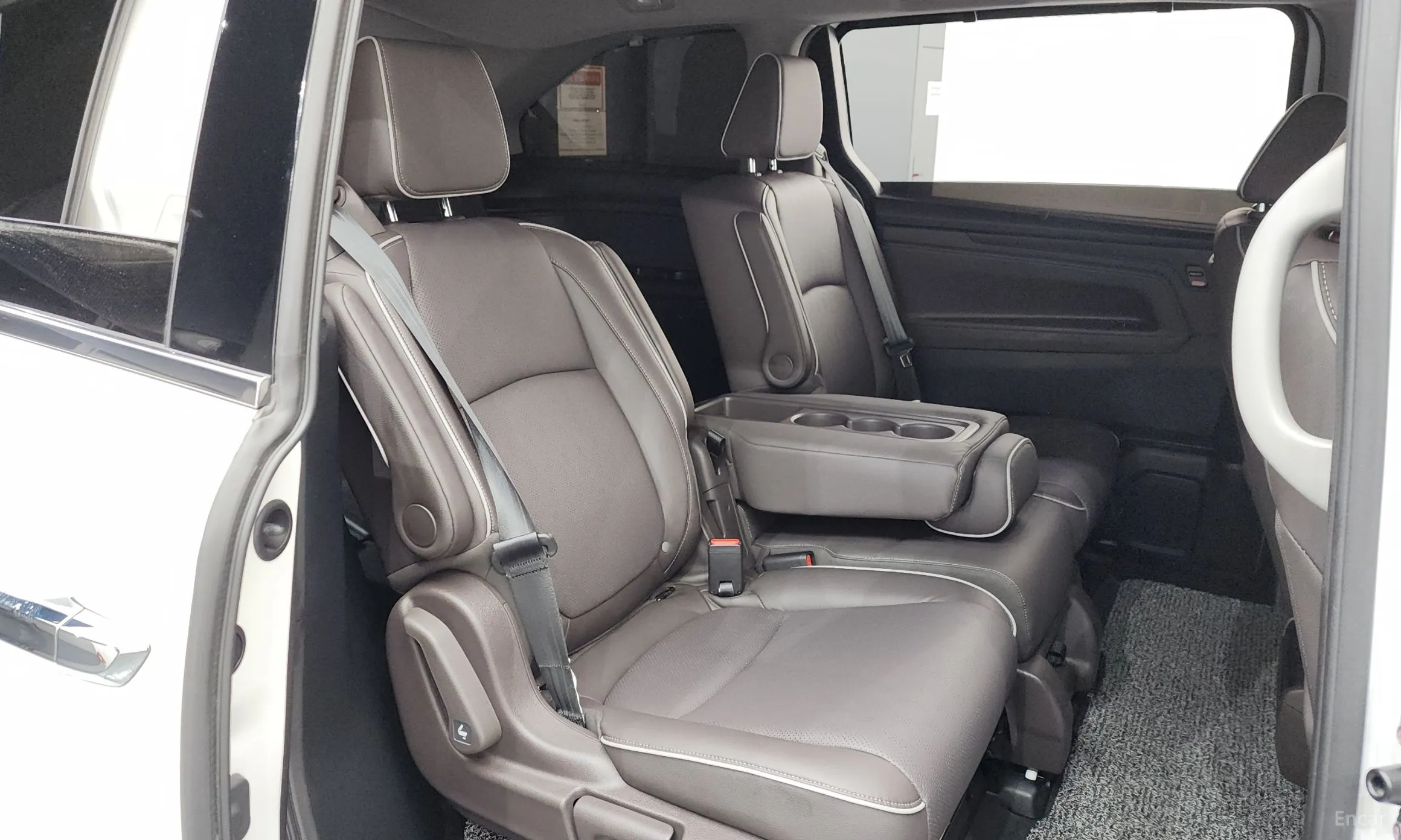Honda Odyssey превью 11