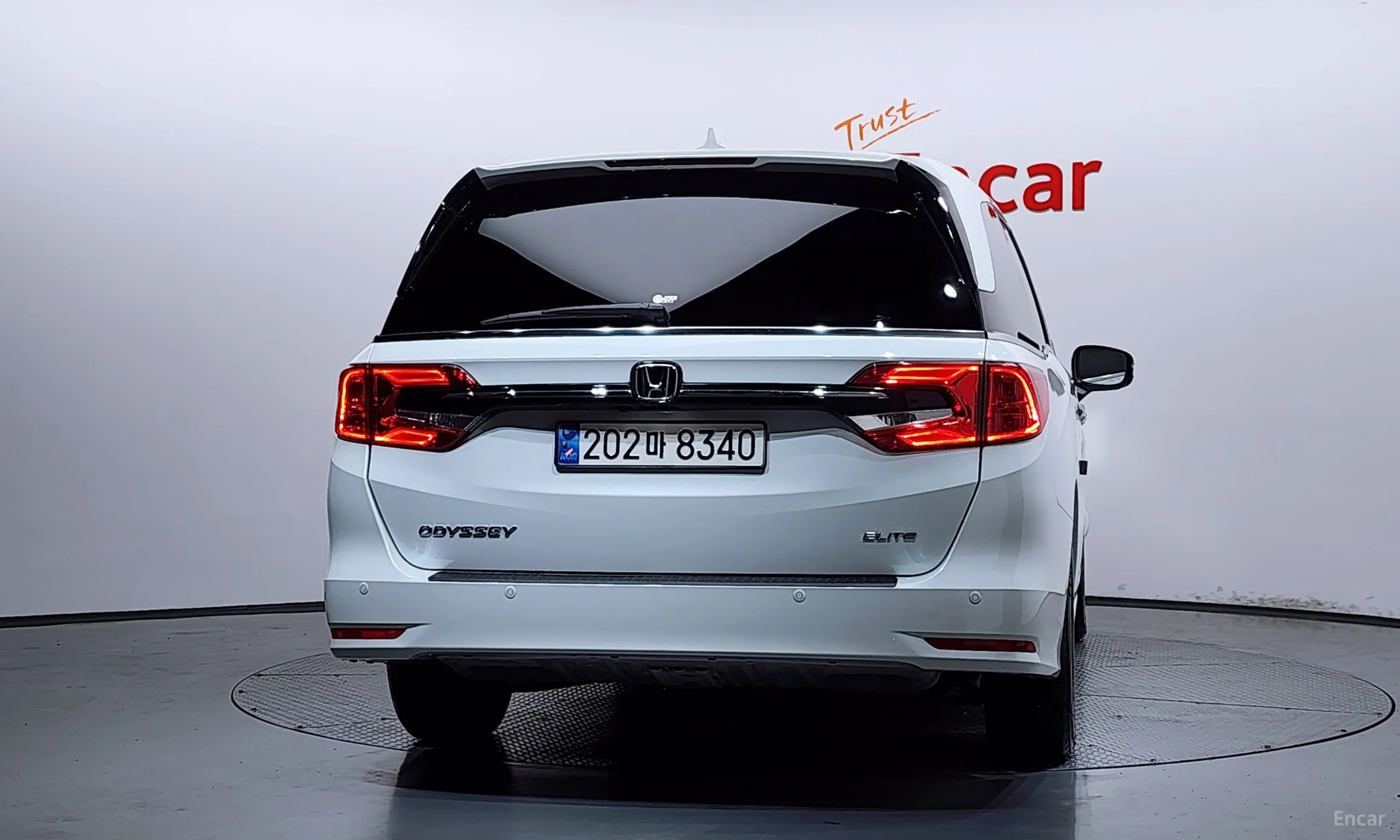 Honda Odyssey превью 4