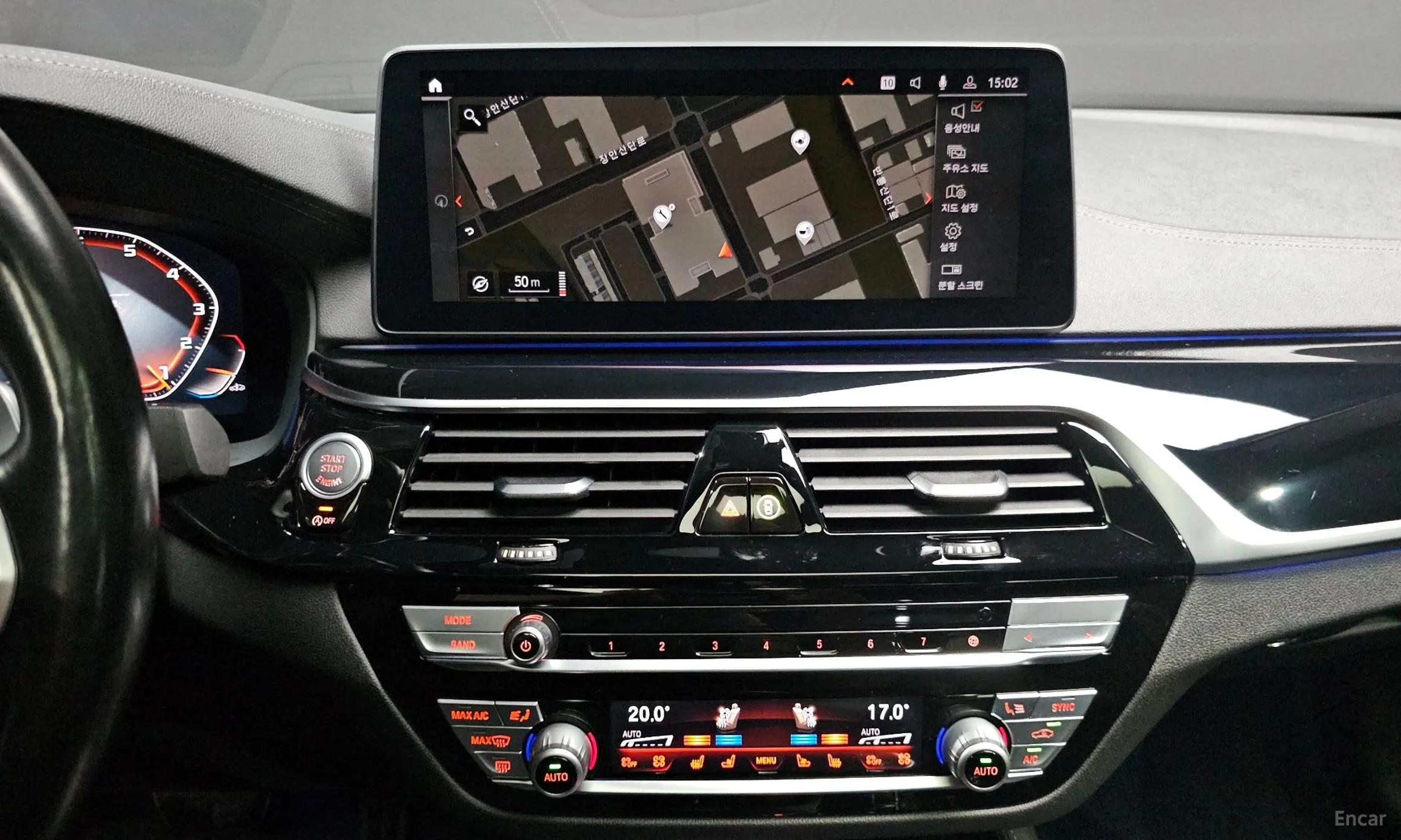 BMW 5 Series (G30) превью 16