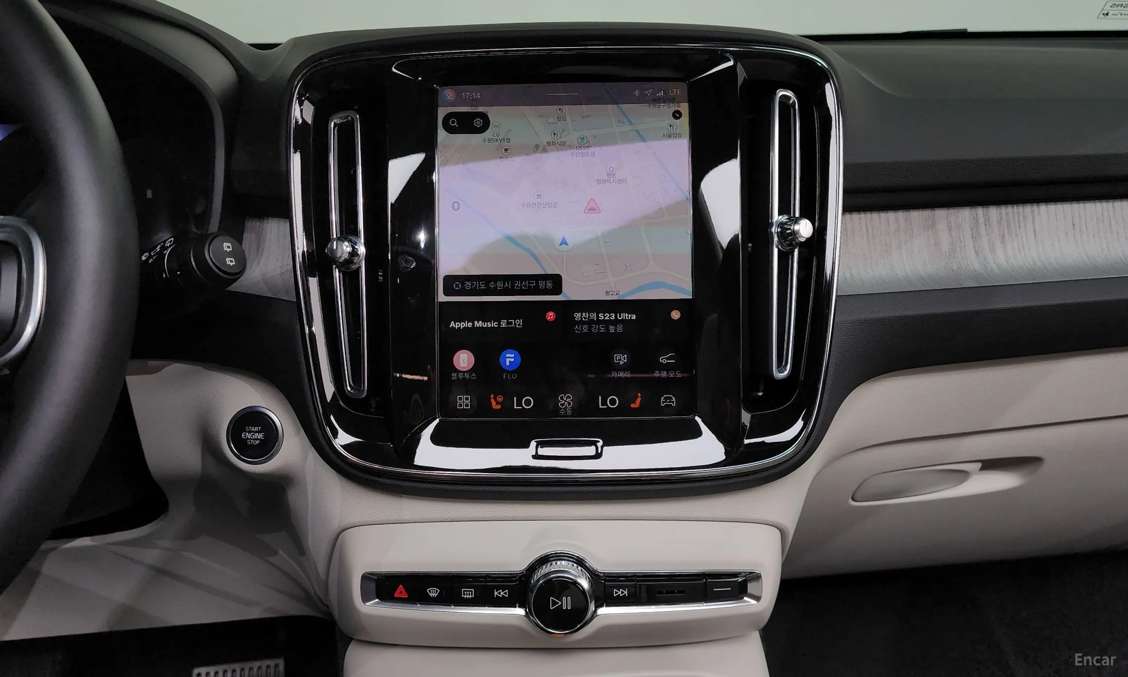 Volvo XC40 превью 13