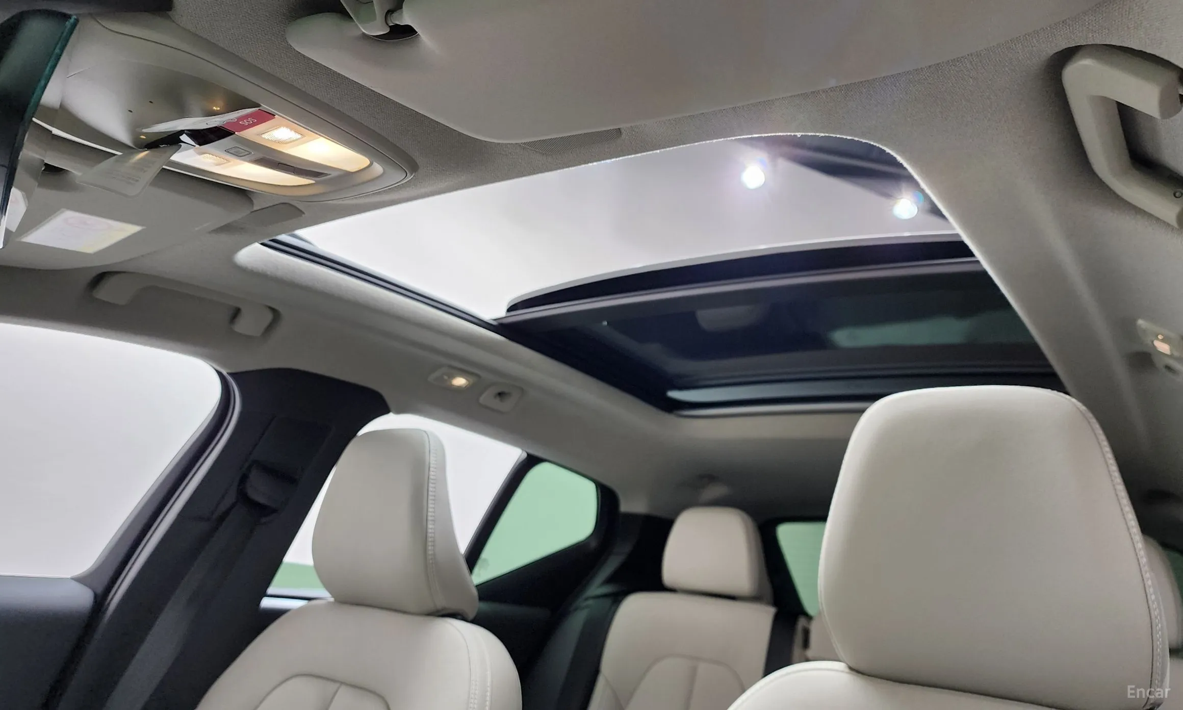 Volvo XC40 превью 18