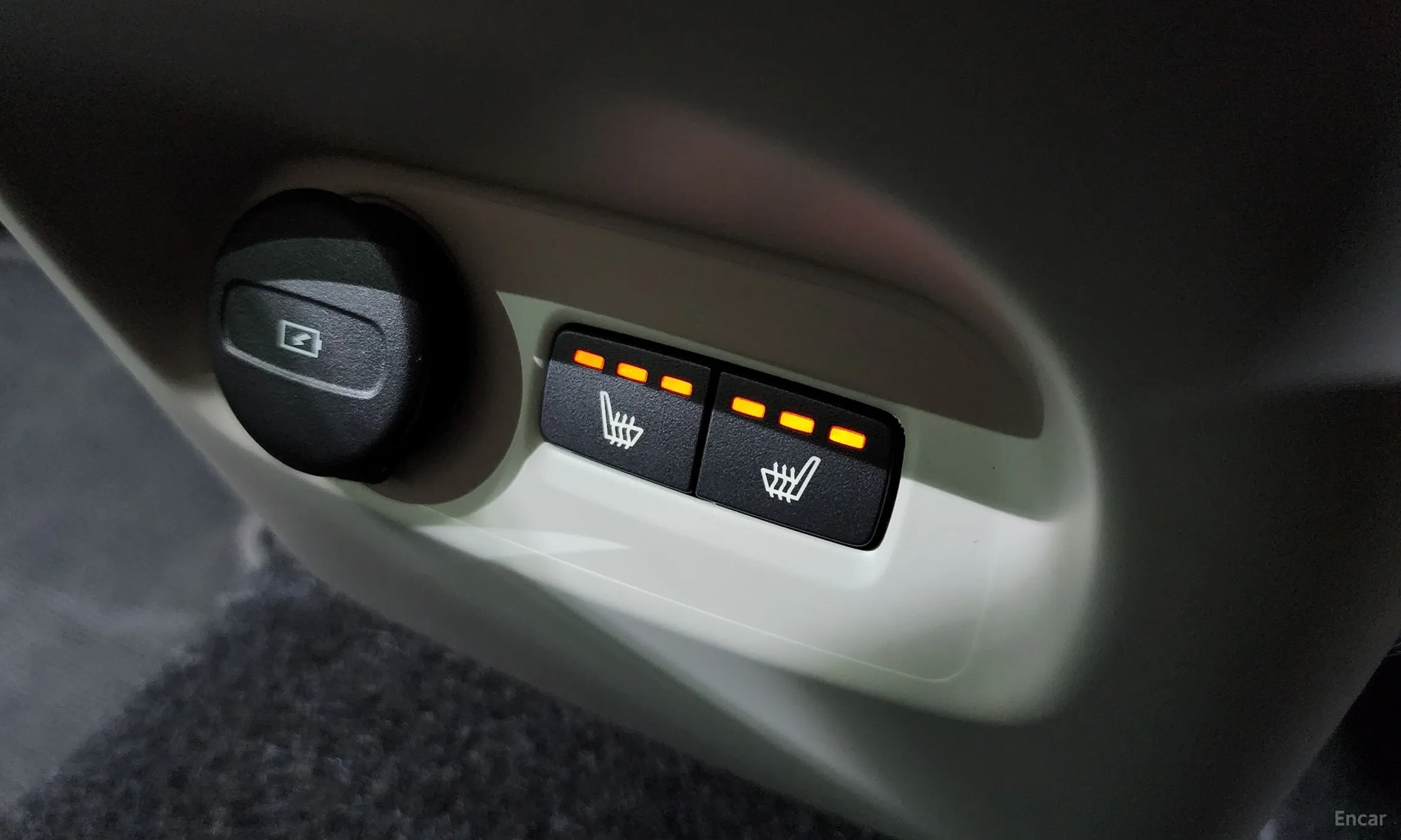 Volvo XC40 превью 19