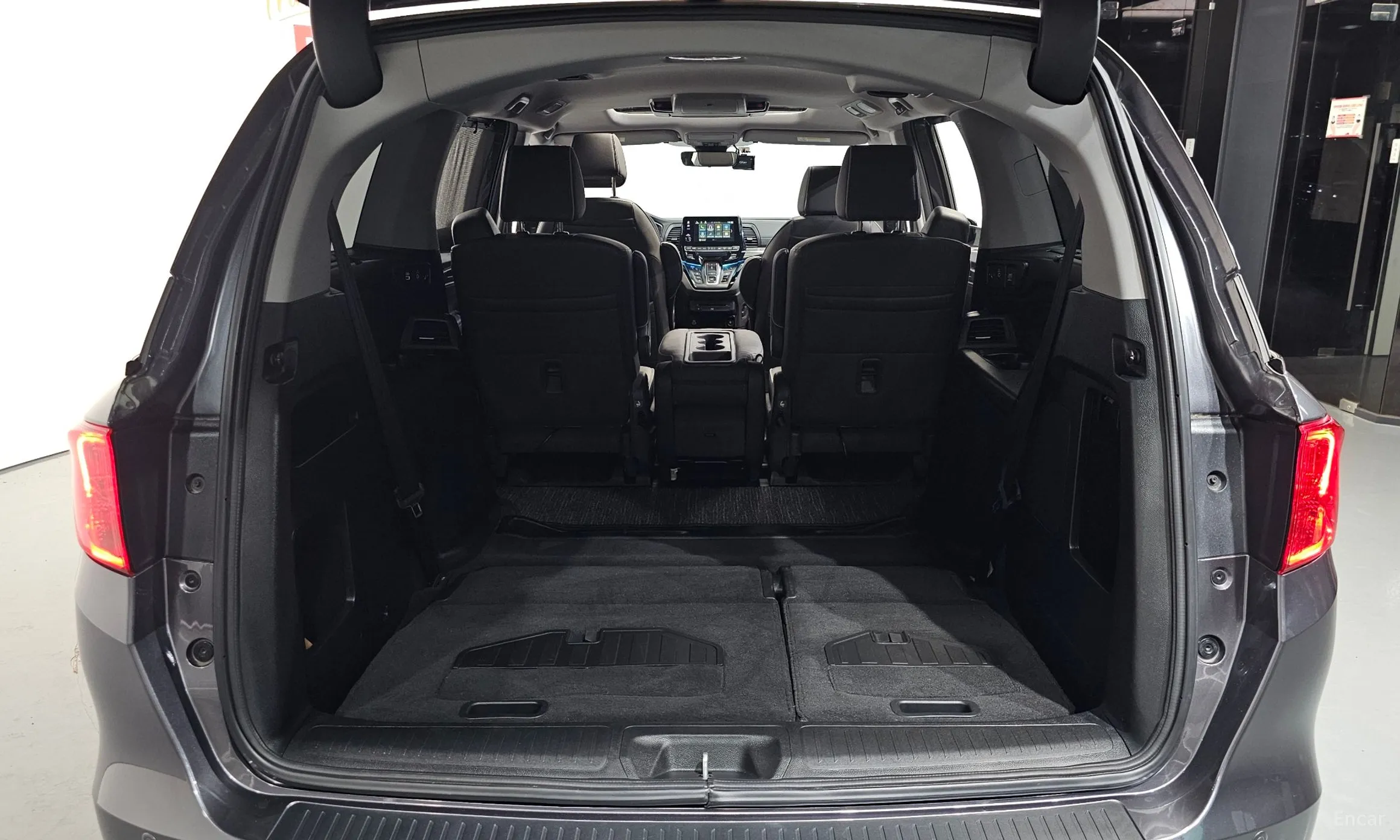 Honda Odyssey превью 20