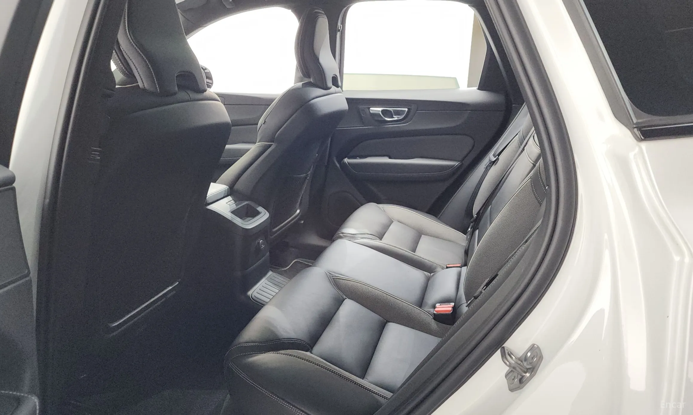 Volvo XC60 Gen 2 превью 20