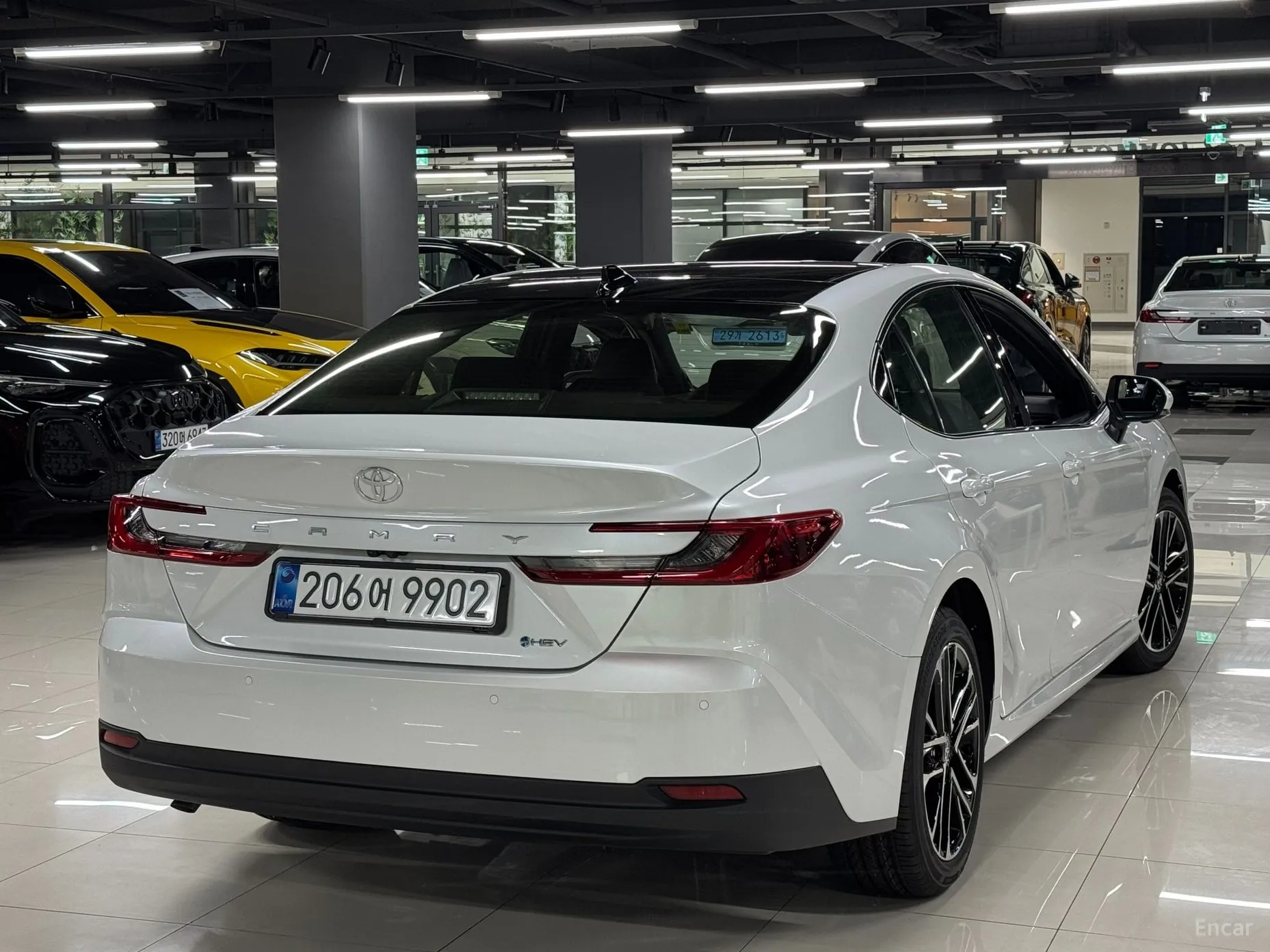Toyota Camry (XV80) превью 3