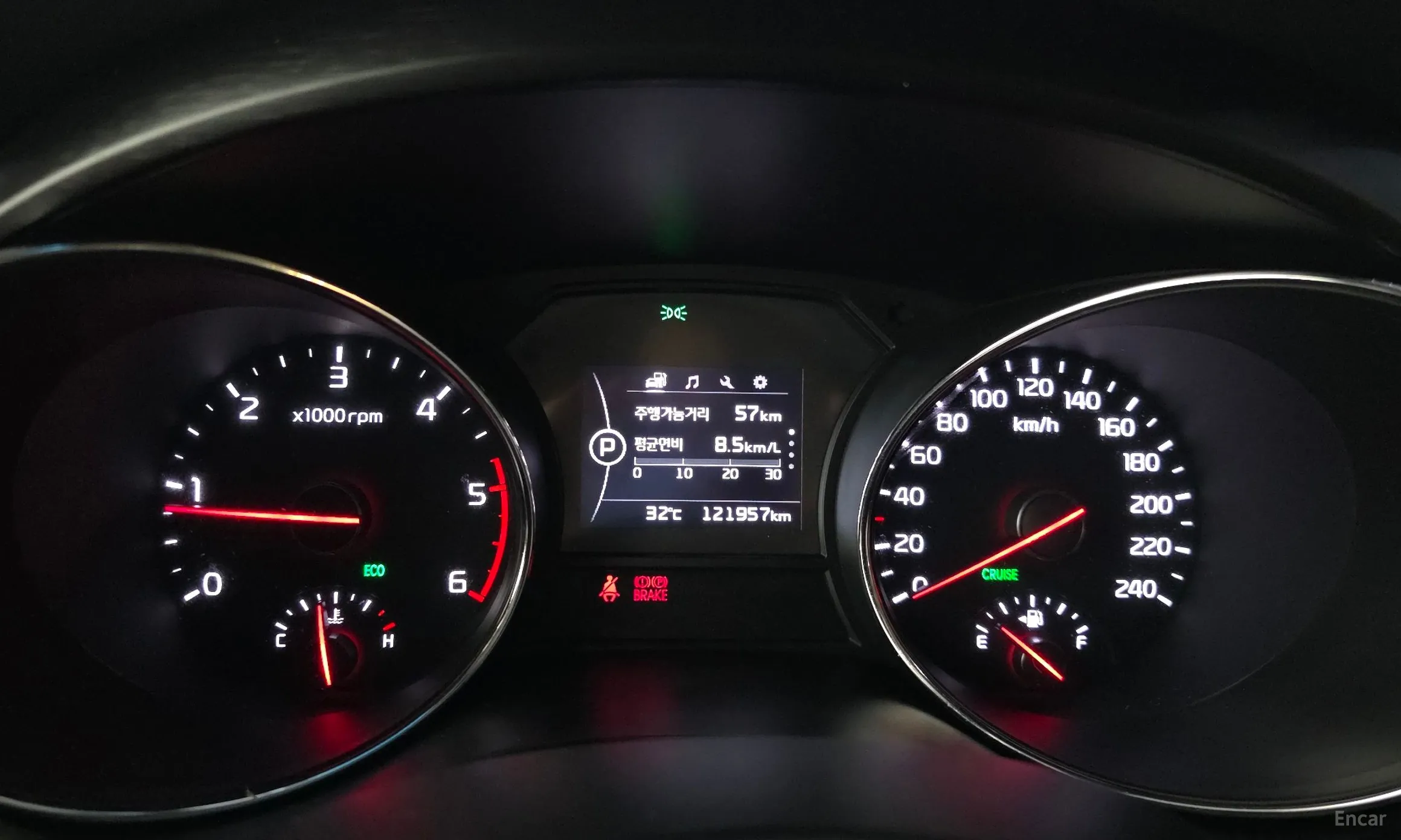 Kia Carnival превью 8