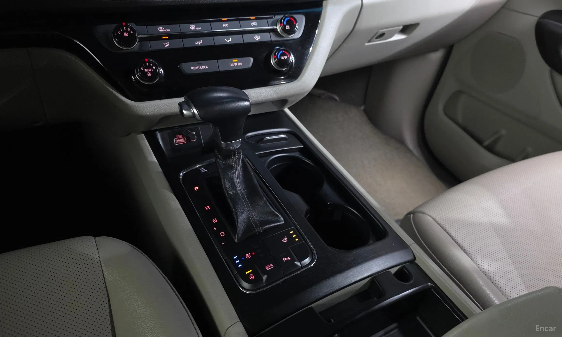 Kia Carnival превью 9