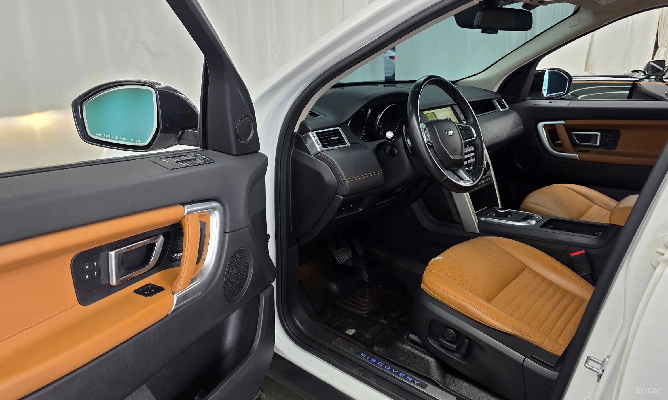Land Rover Discovery Sports превью 10