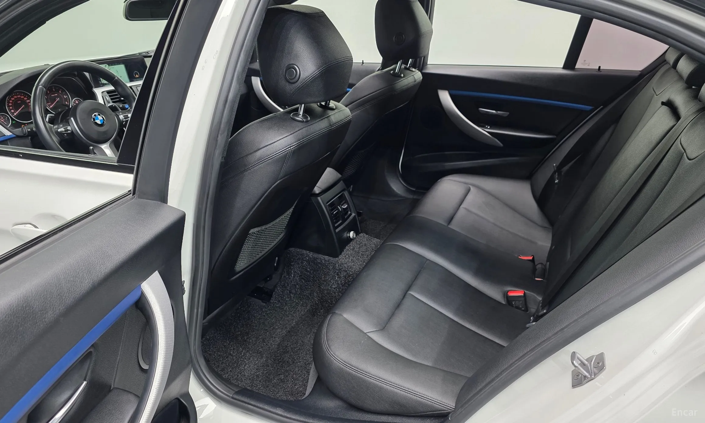 BMW 3 Series (F30) превью 12
