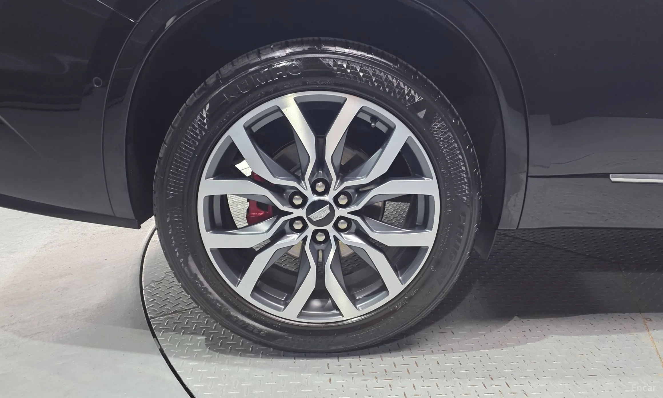 Cadillac XT6 превью 5