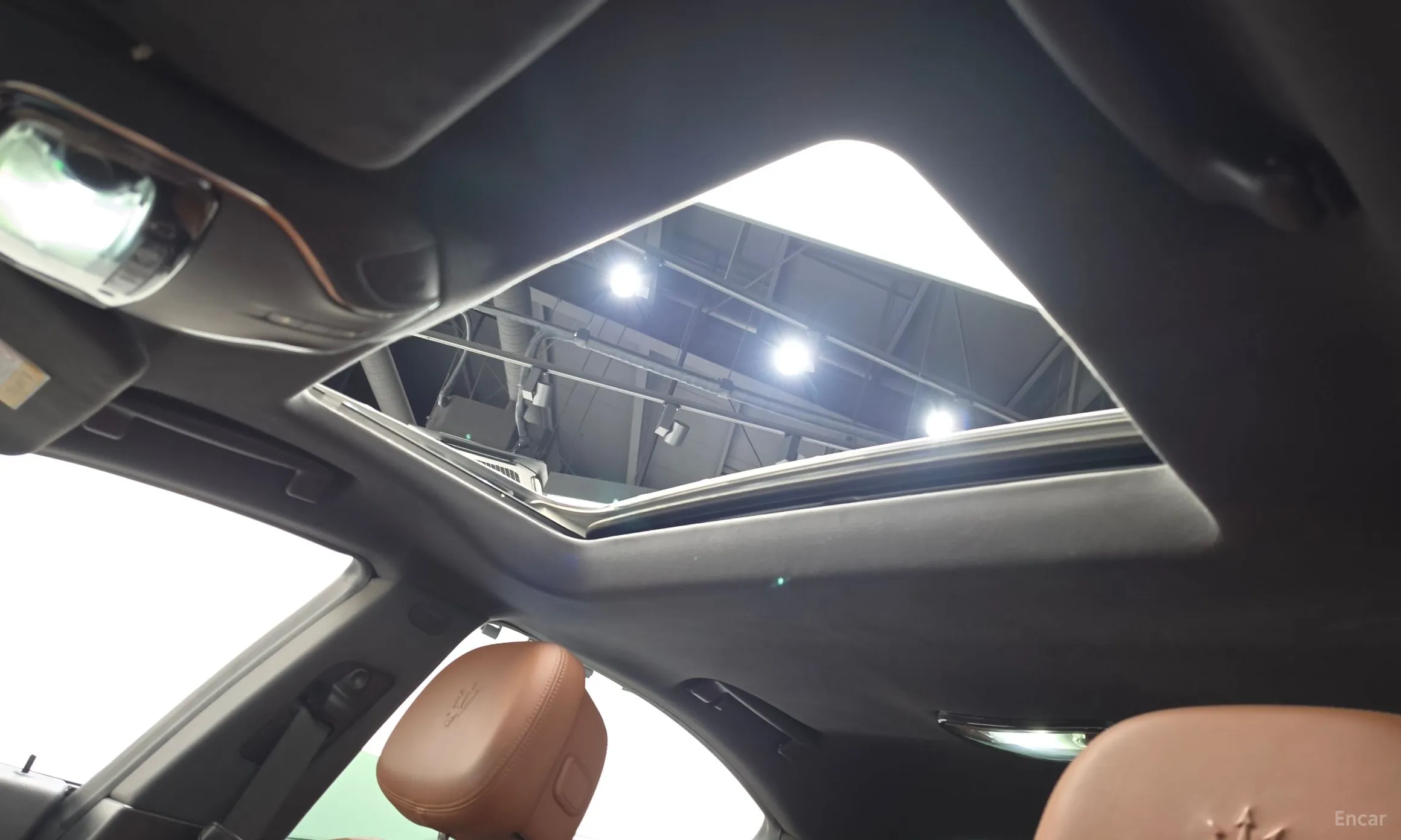 Maserati Ghibli превью 19